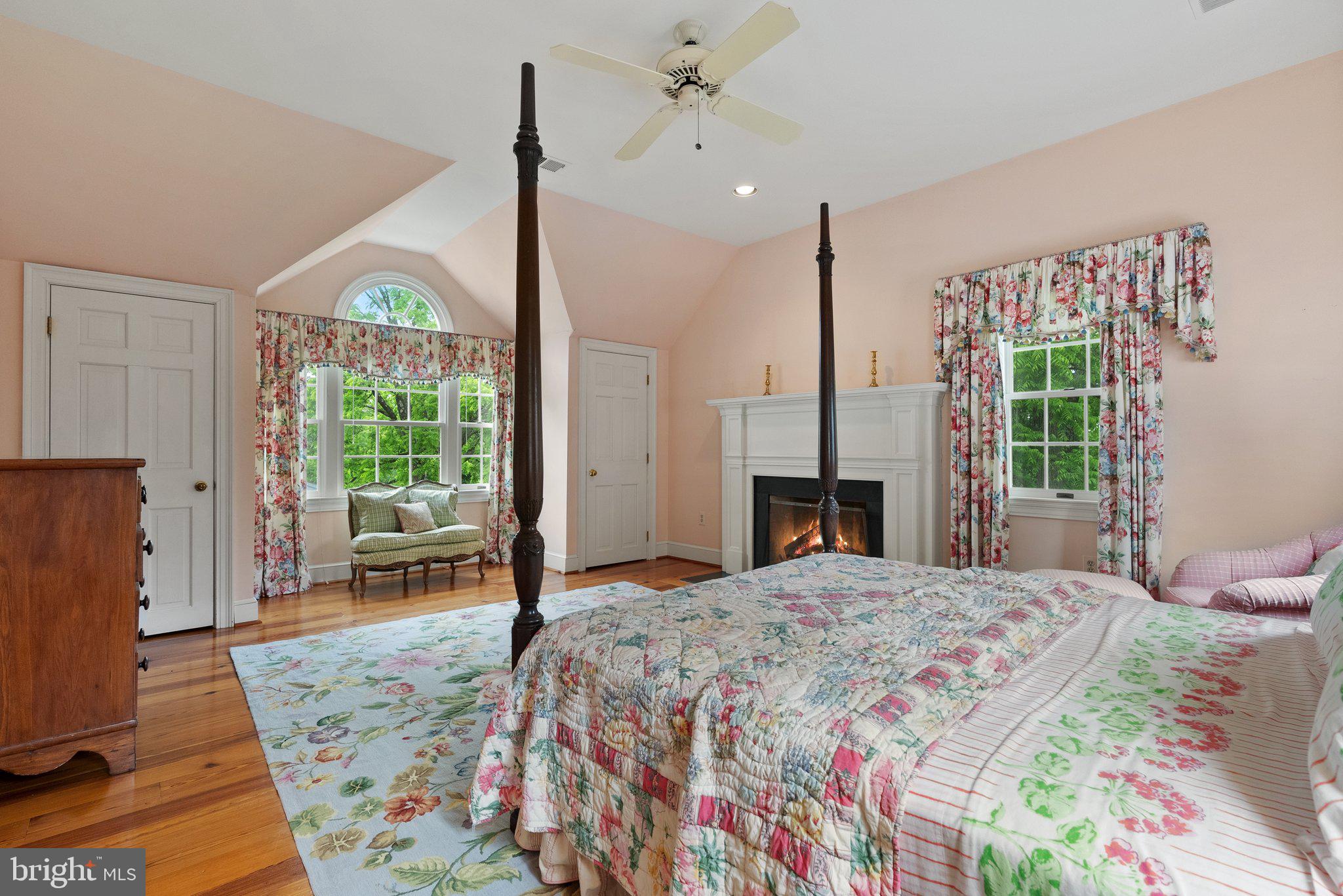 POSSUM HOLLOW FARM - Residential