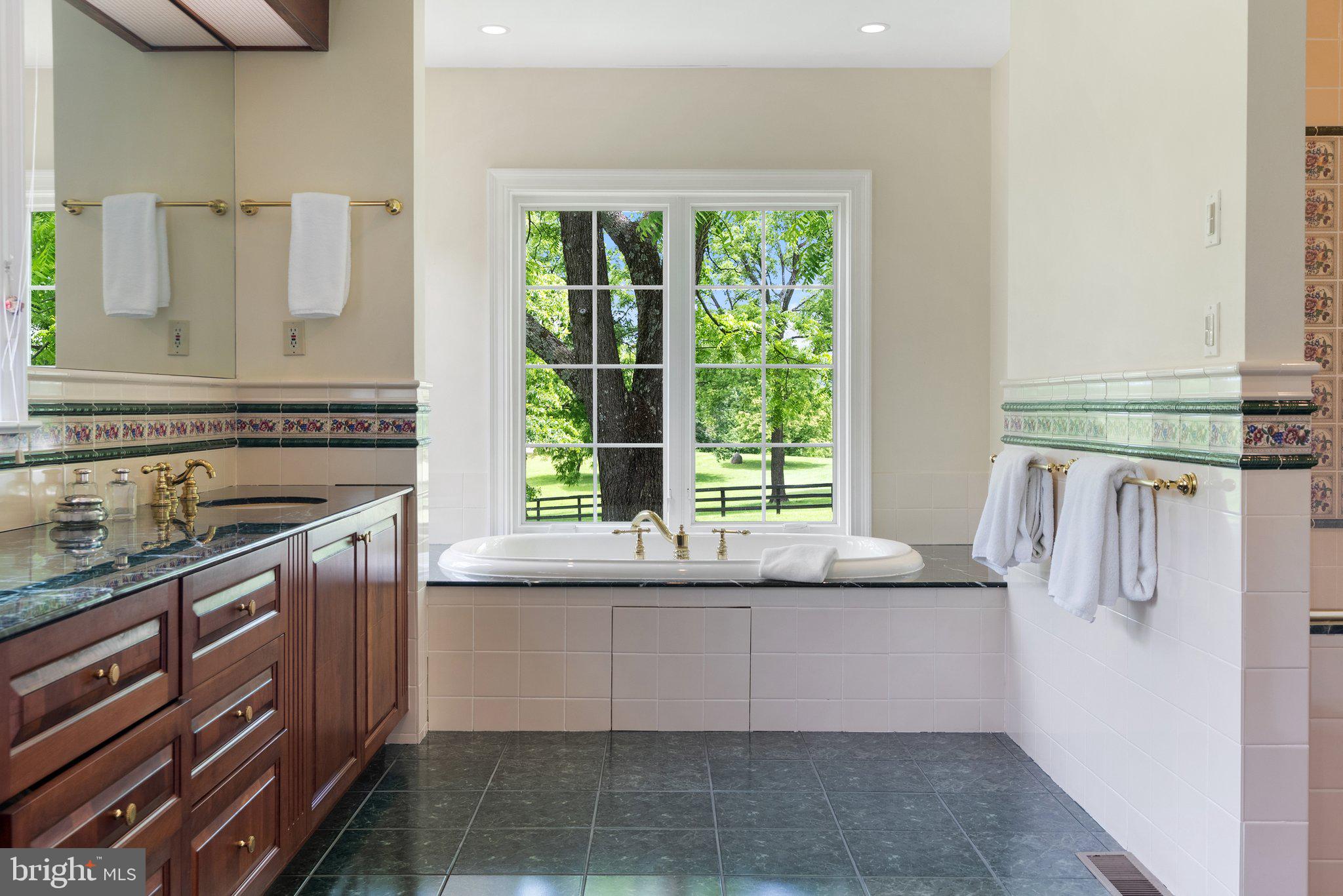 POSSUM HOLLOW FARM - Residential