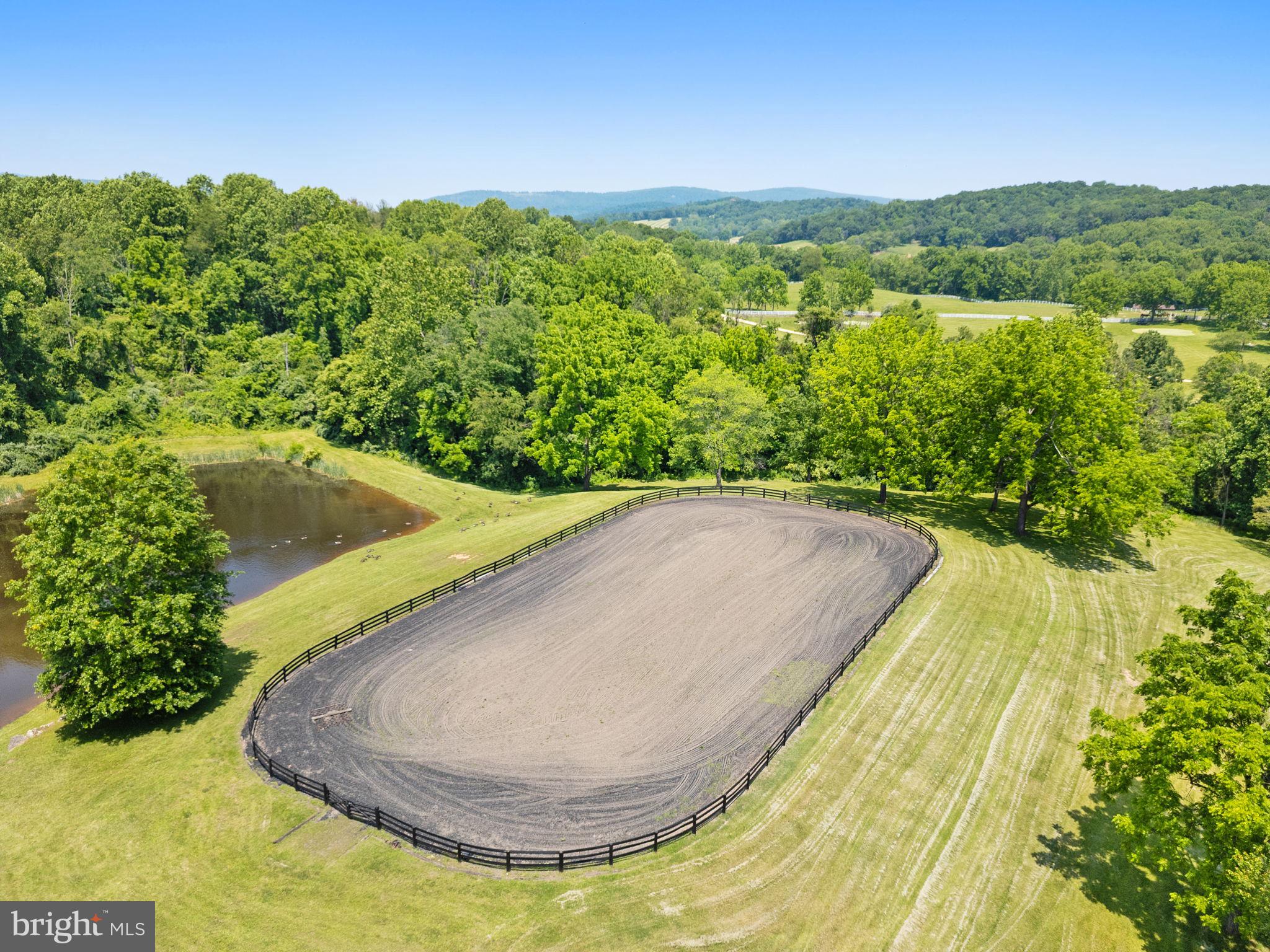 POSSUM HOLLOW FARM - Residential