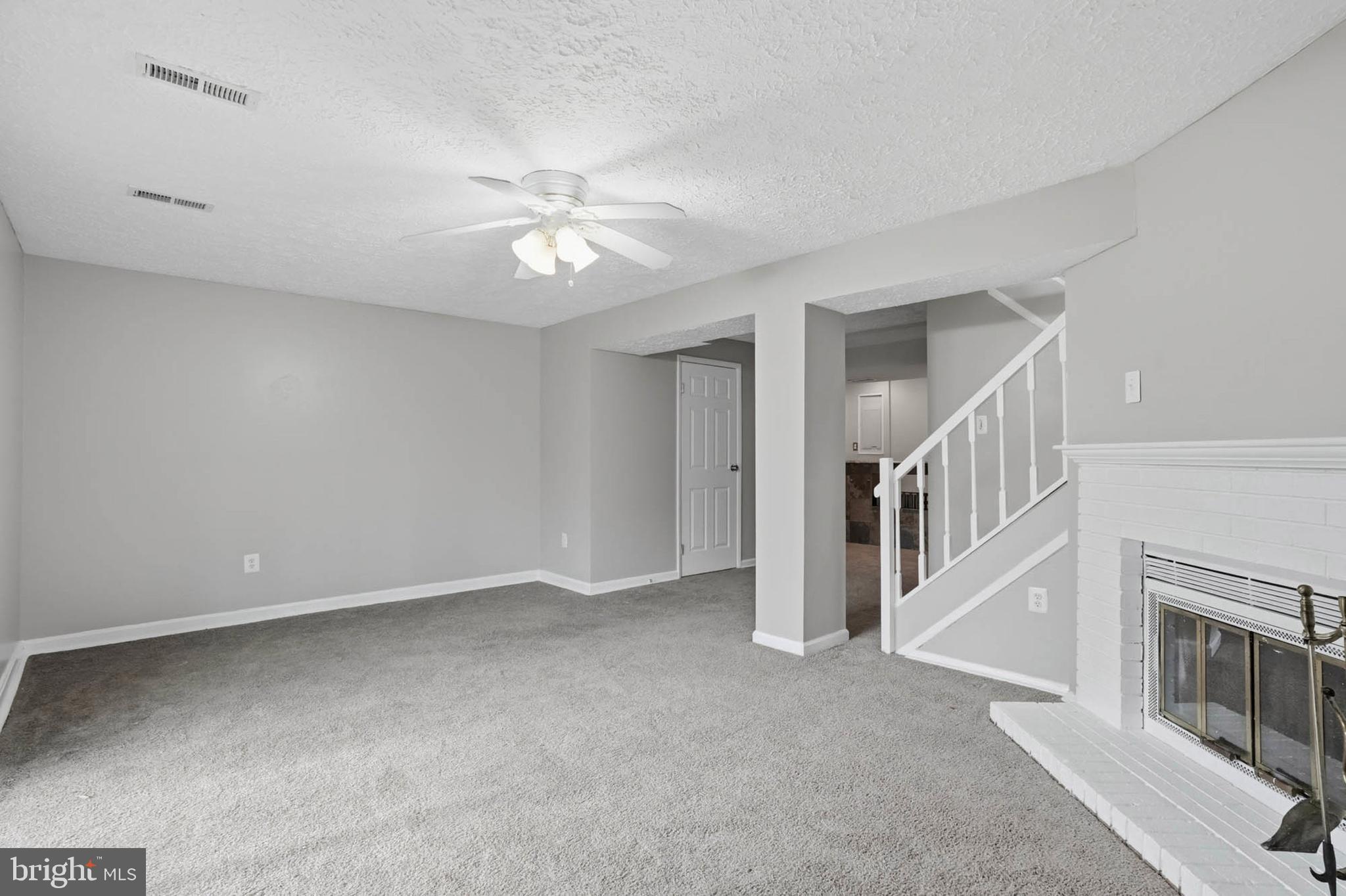 TWELVE TREES - Residential