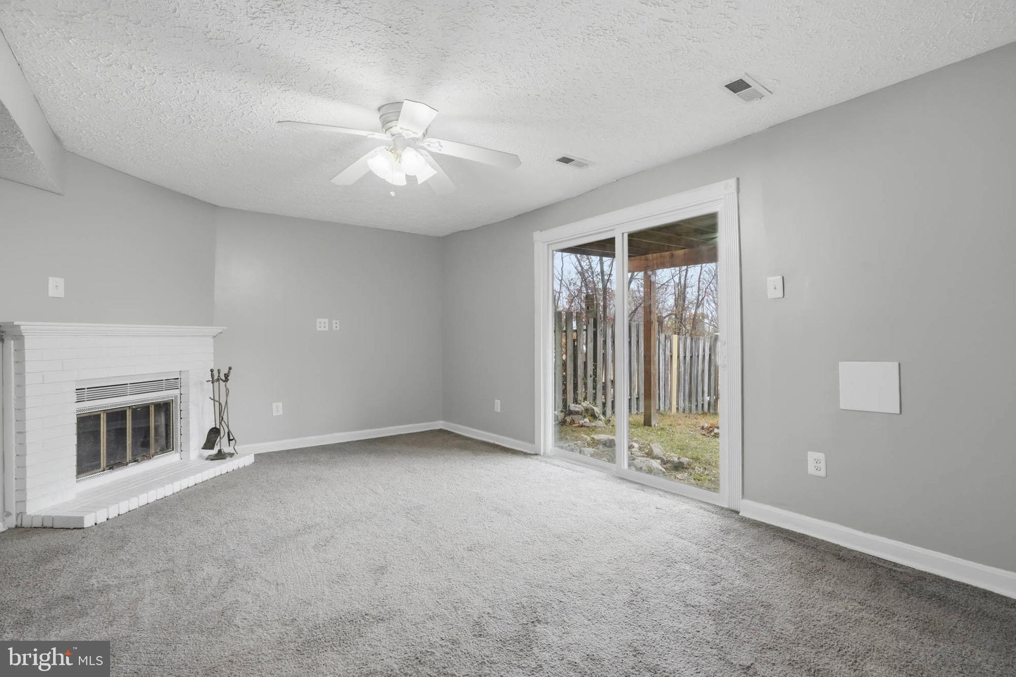 TWELVE TREES - Residential