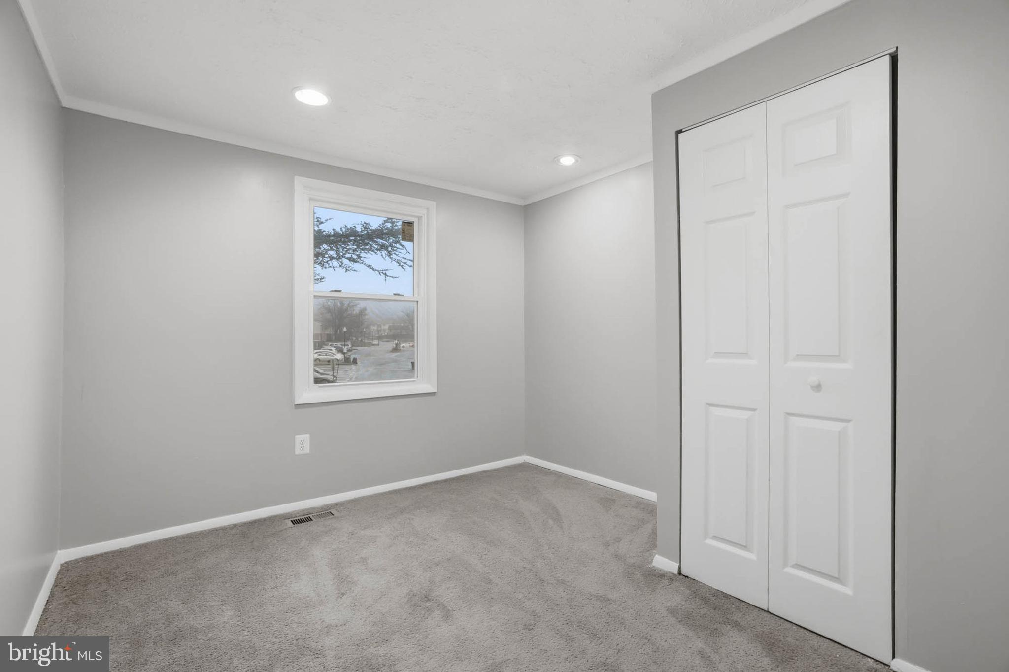 TWELVE TREES - Residential