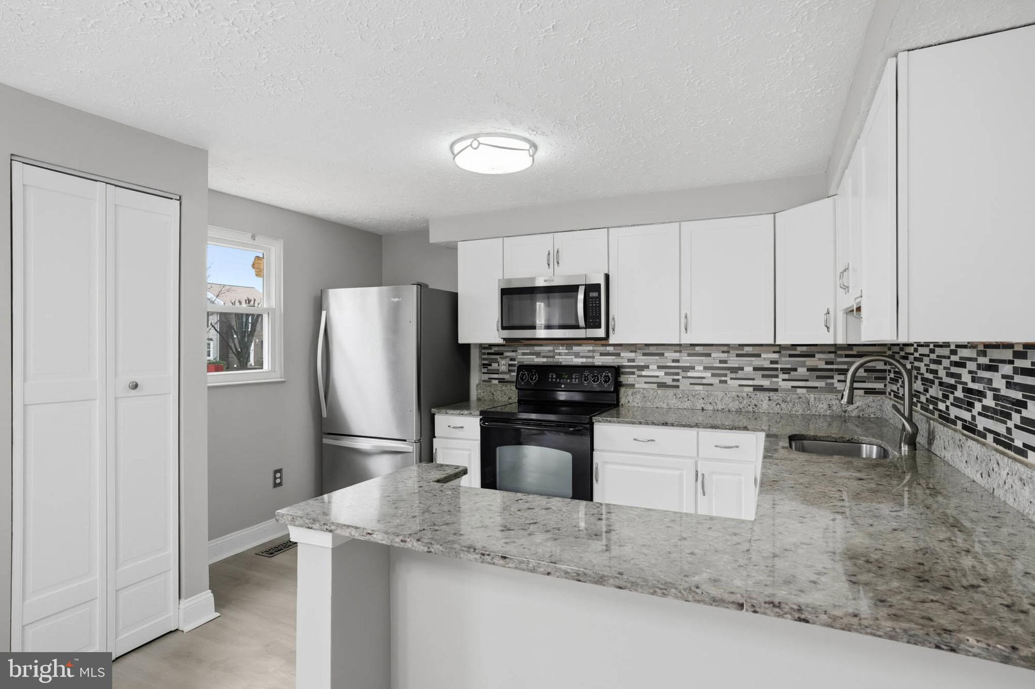 TWELVE TREES - Residential