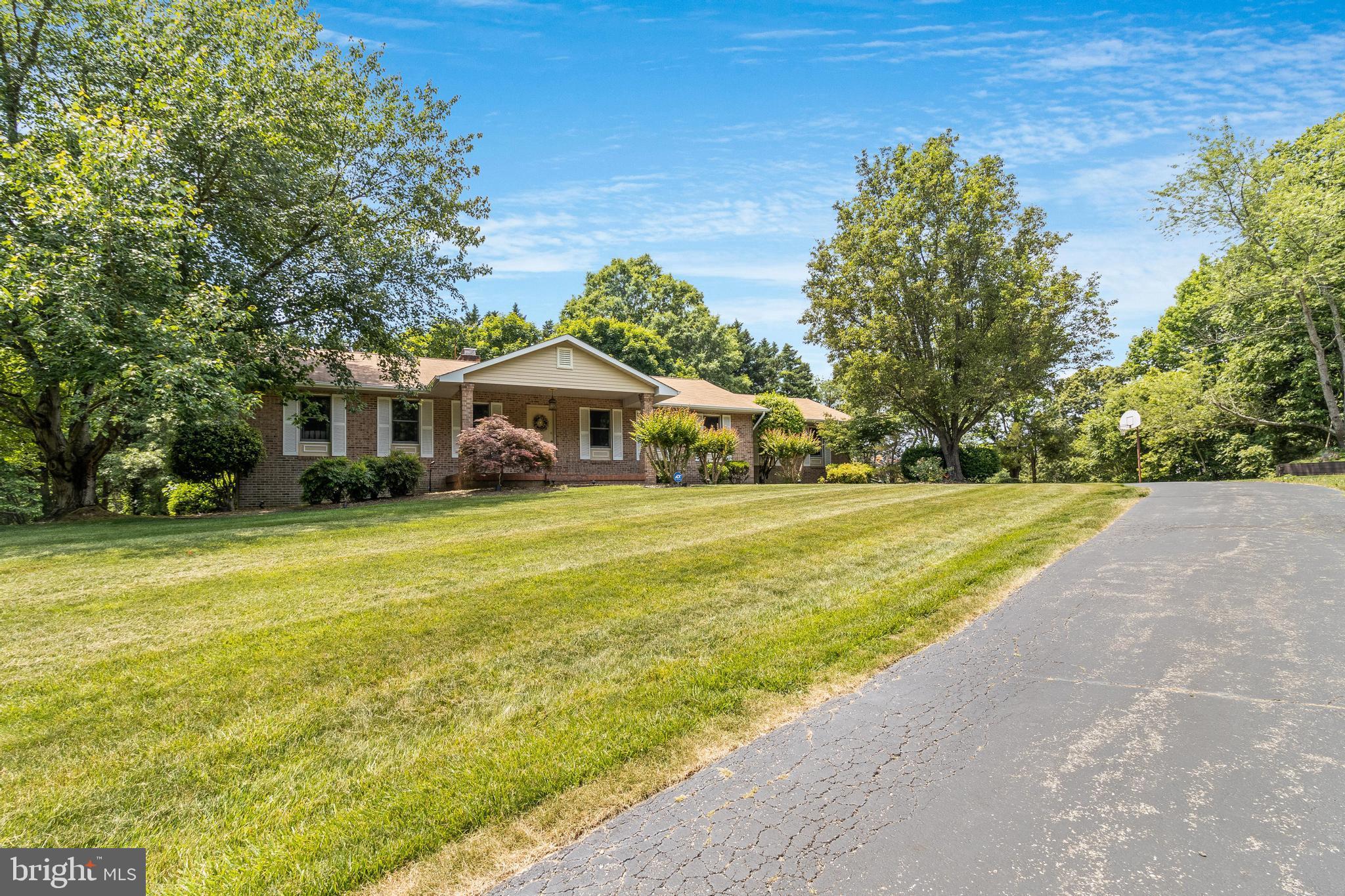 FOX DALE WOODS - Residential