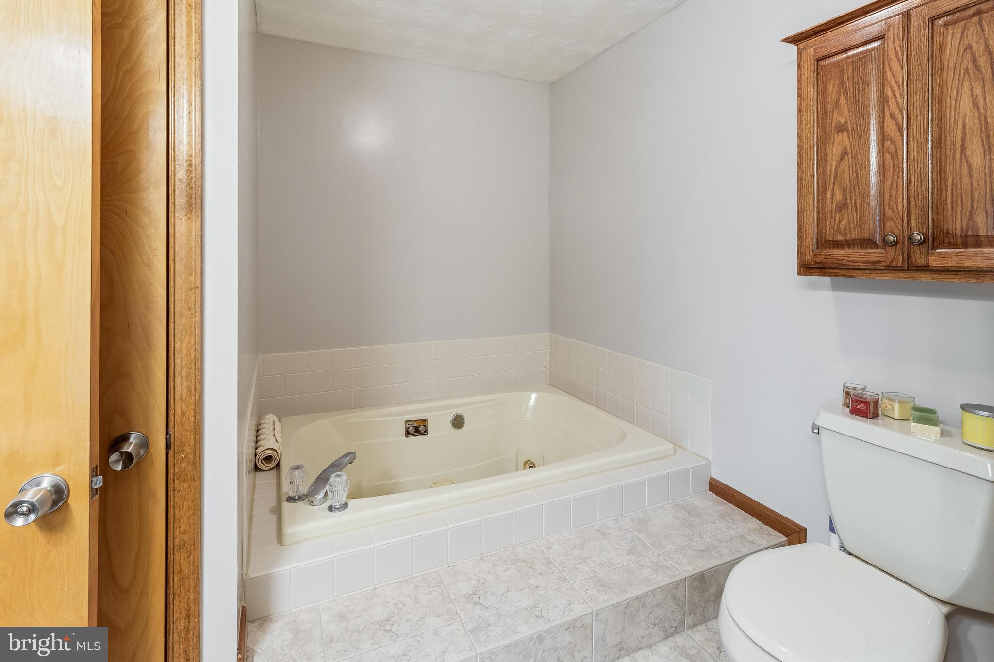 FOX DALE WOODS - Residential