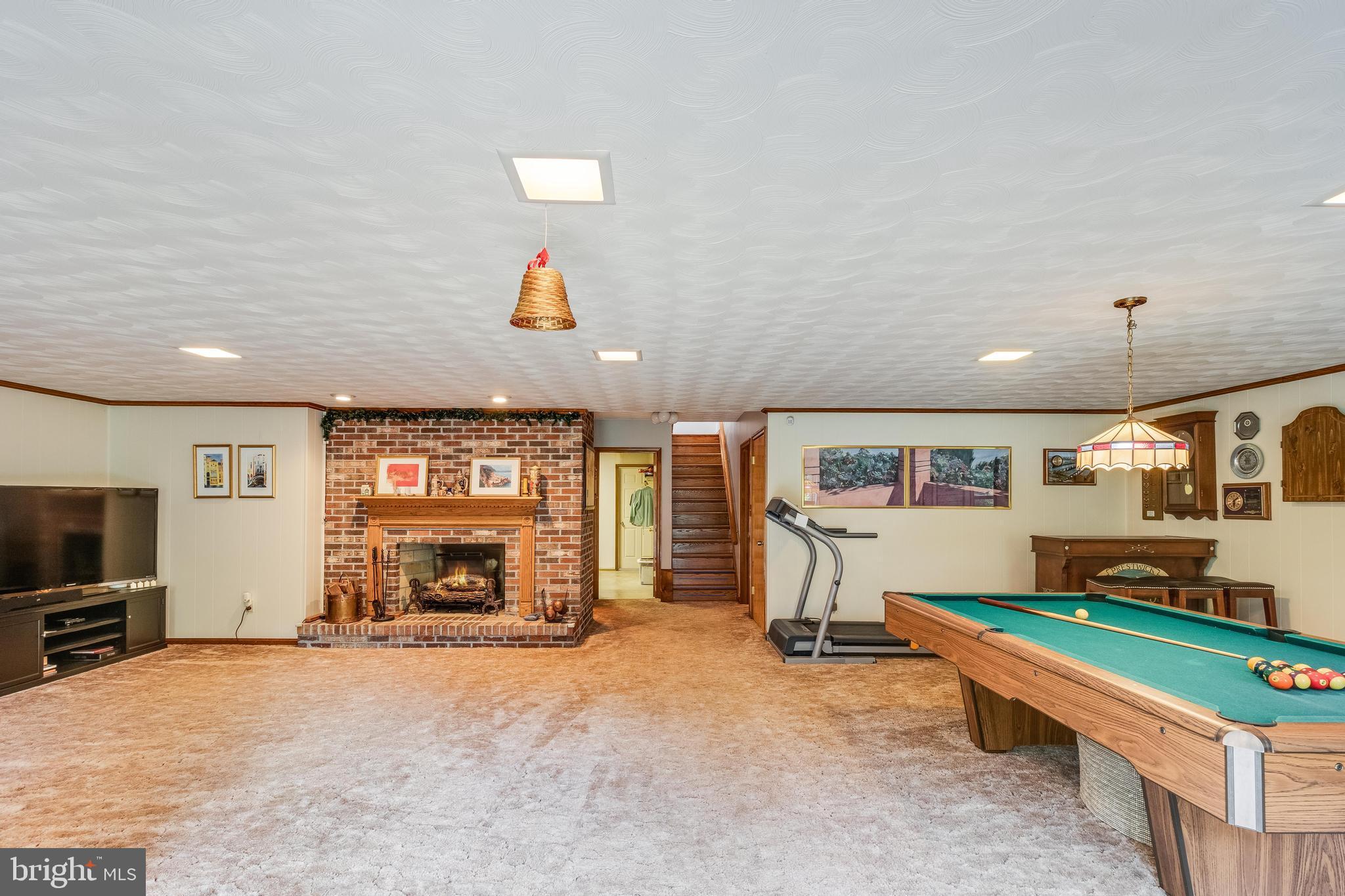 FOX DALE WOODS - Residential