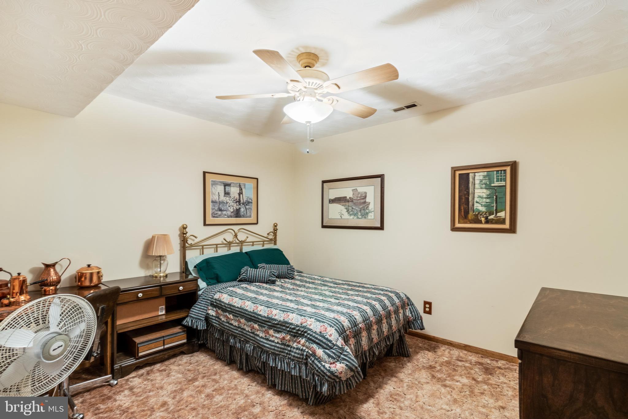 FOX DALE WOODS - Residential