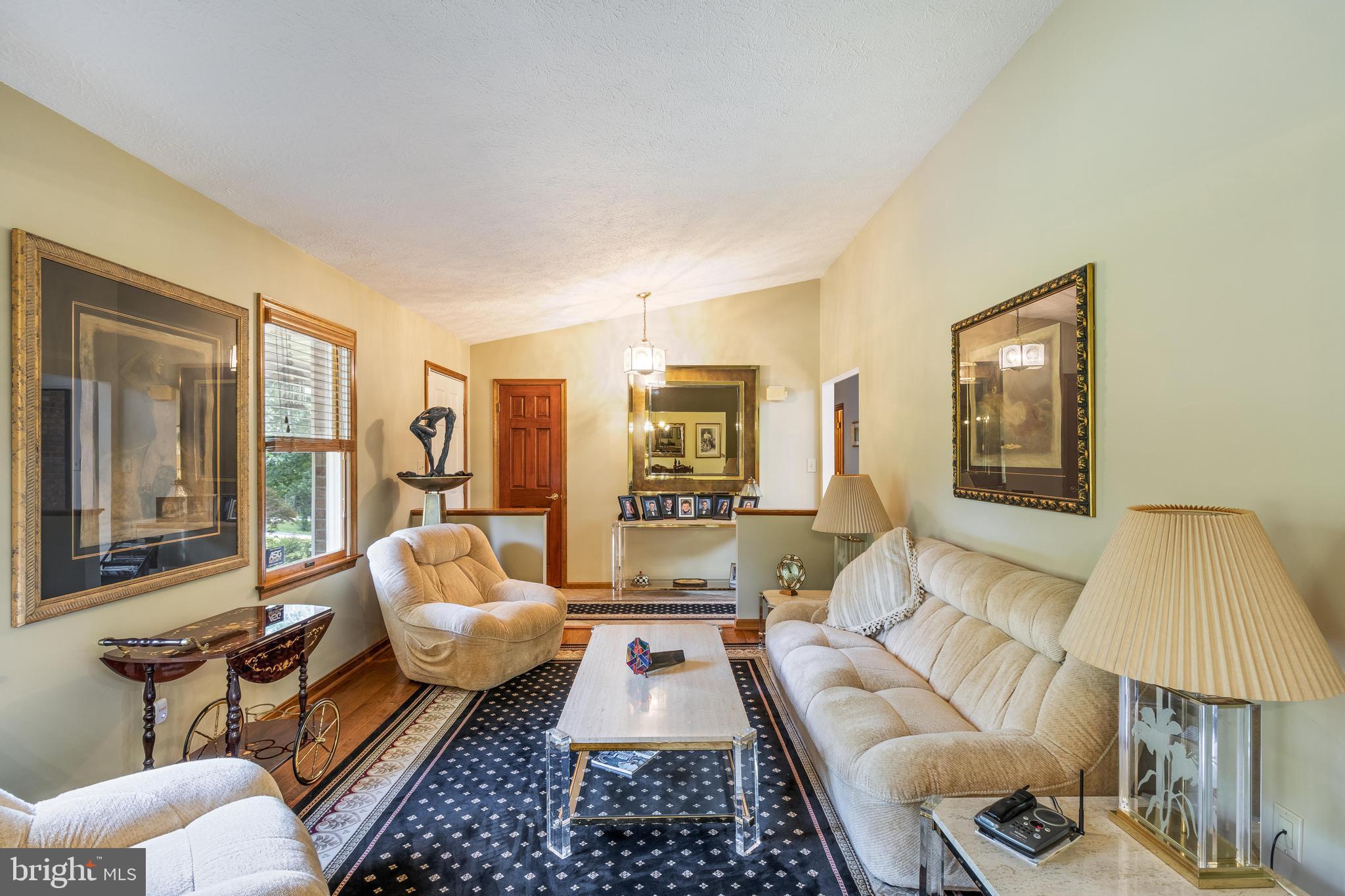 FOX DALE WOODS - Residential