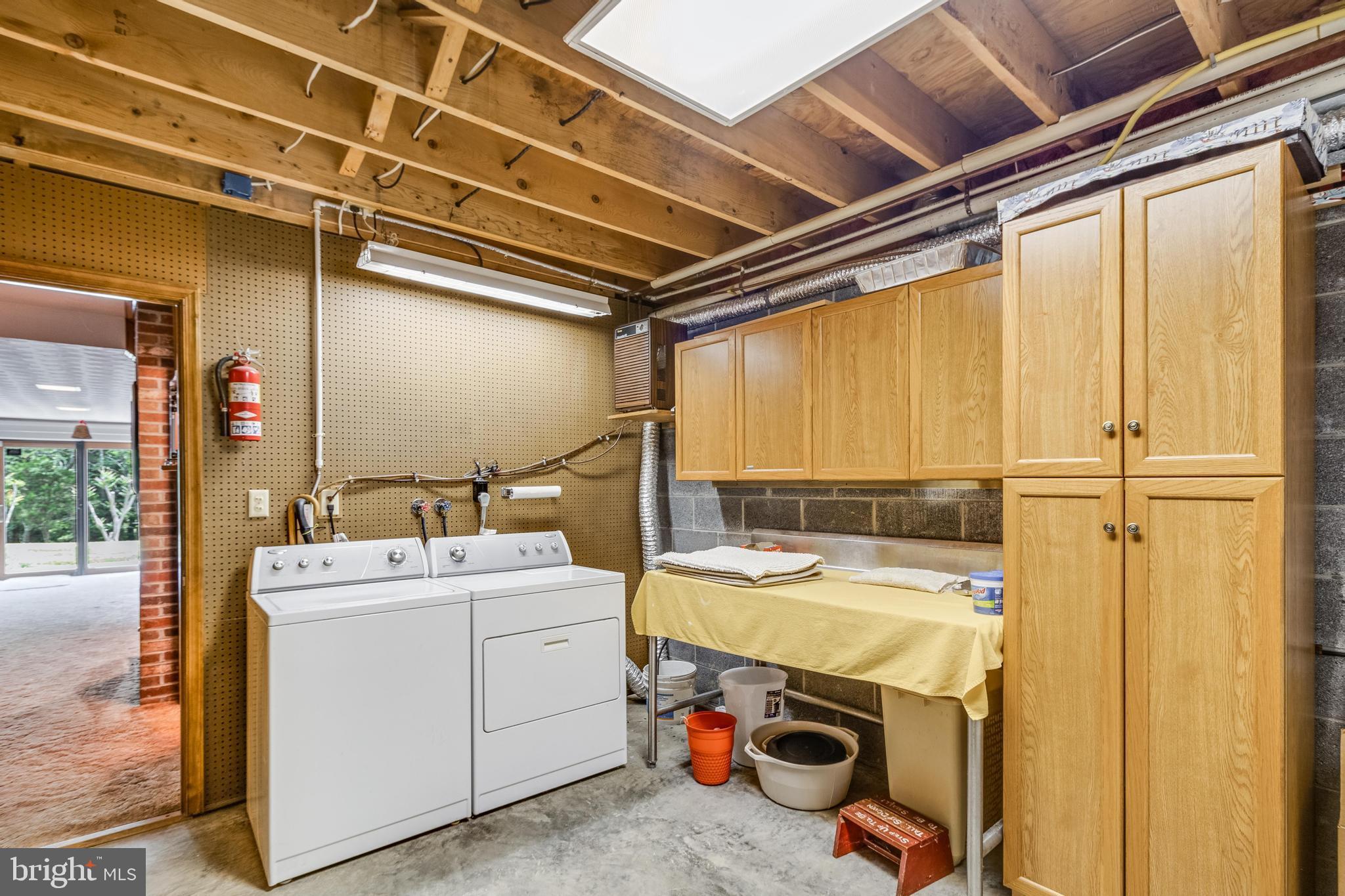 FOX DALE WOODS - Residential