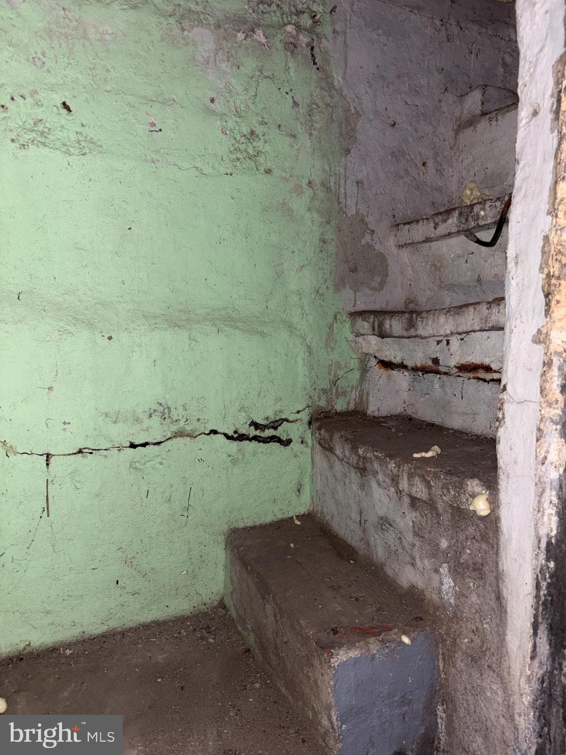 BALTIMORE HIGHLANDS - Residential