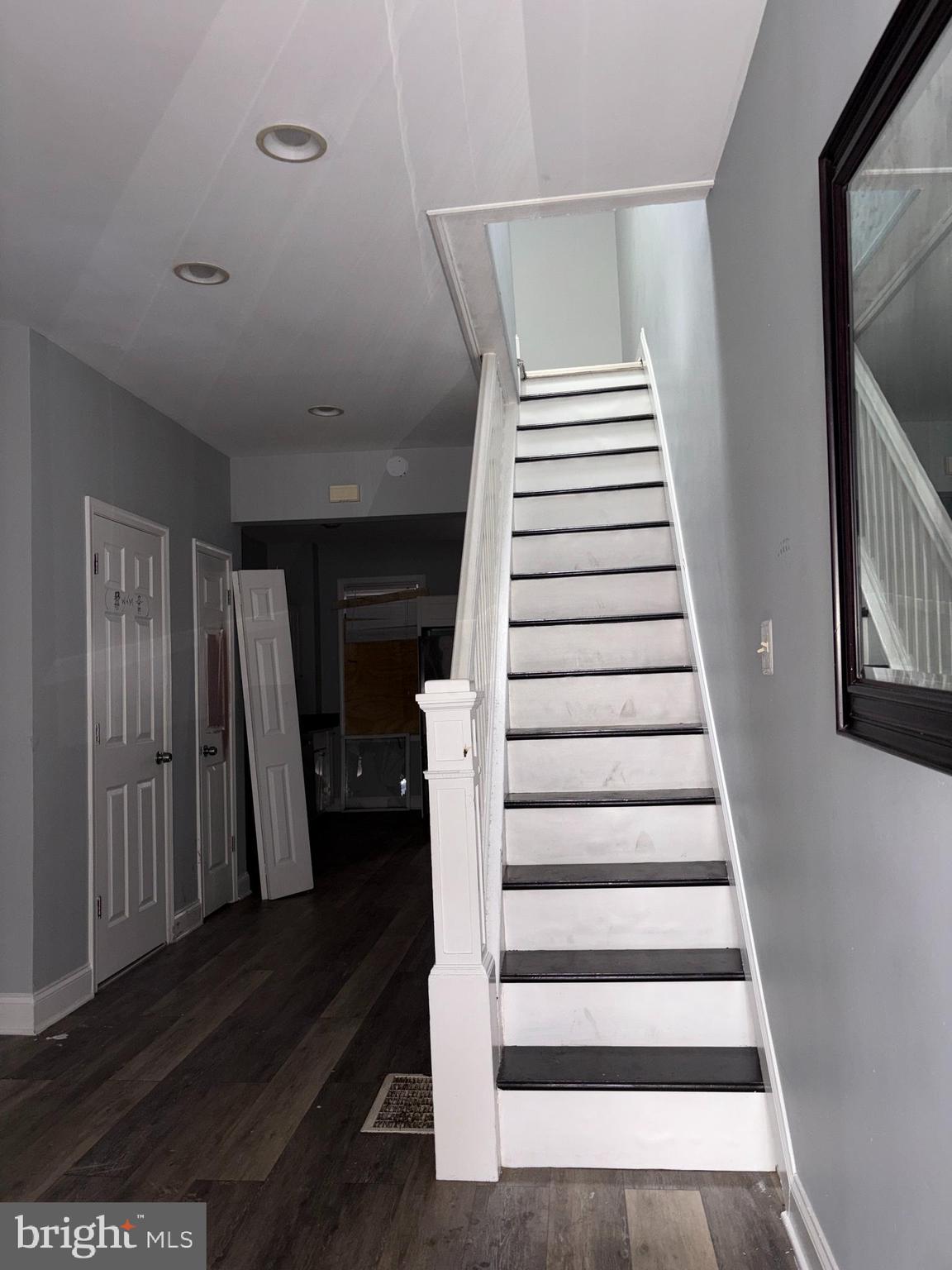 BALTIMORE HIGHLANDS - Residential