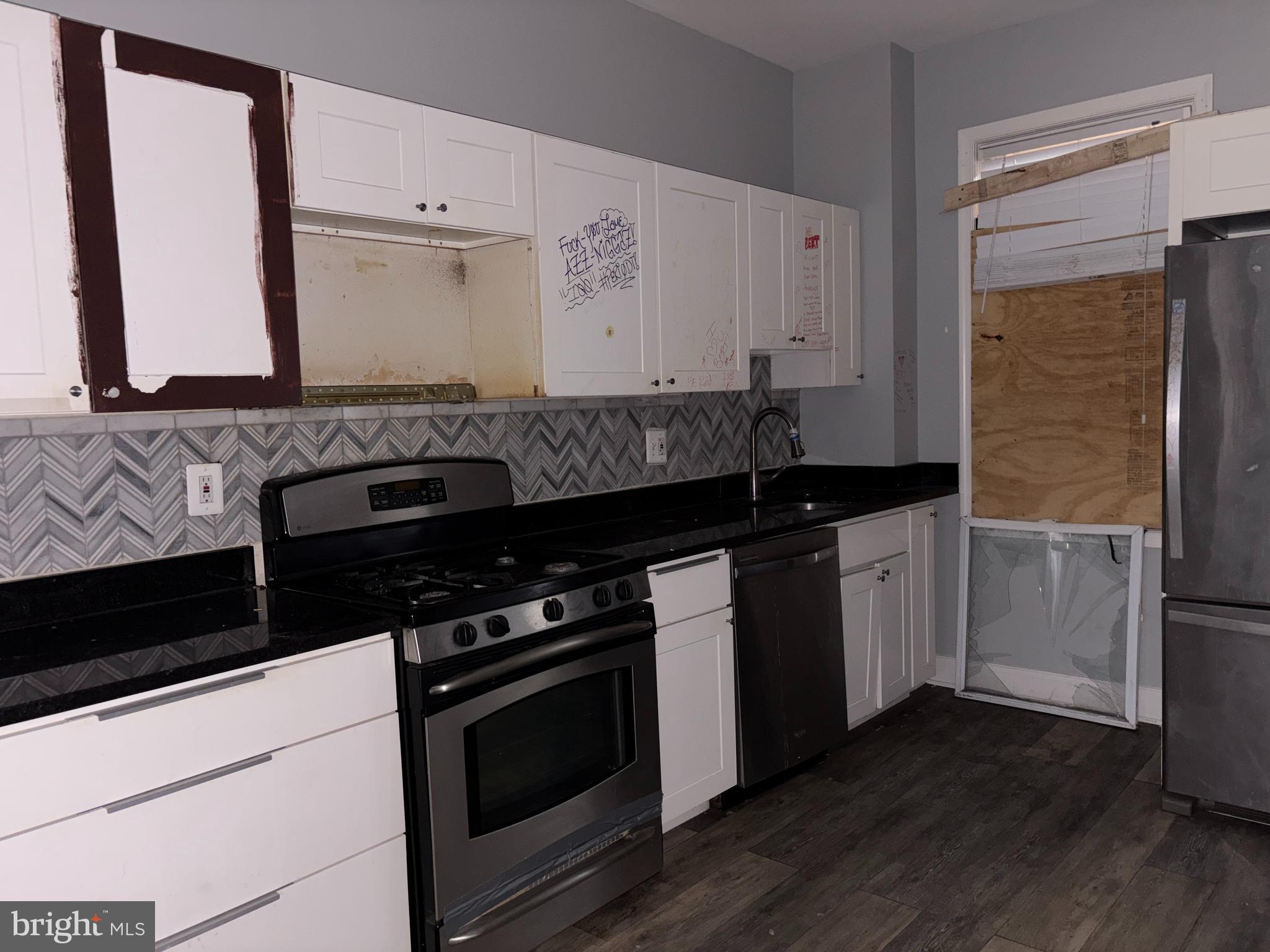 BALTIMORE HIGHLANDS - Residential