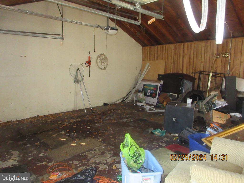 MARLBORO MEADOWS - Residential