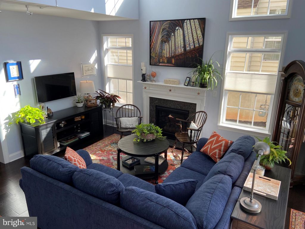 Photo of 321 MASONIC DR, ELIZABETHTOWN, PA 17022 (MLS # PALA2029214)