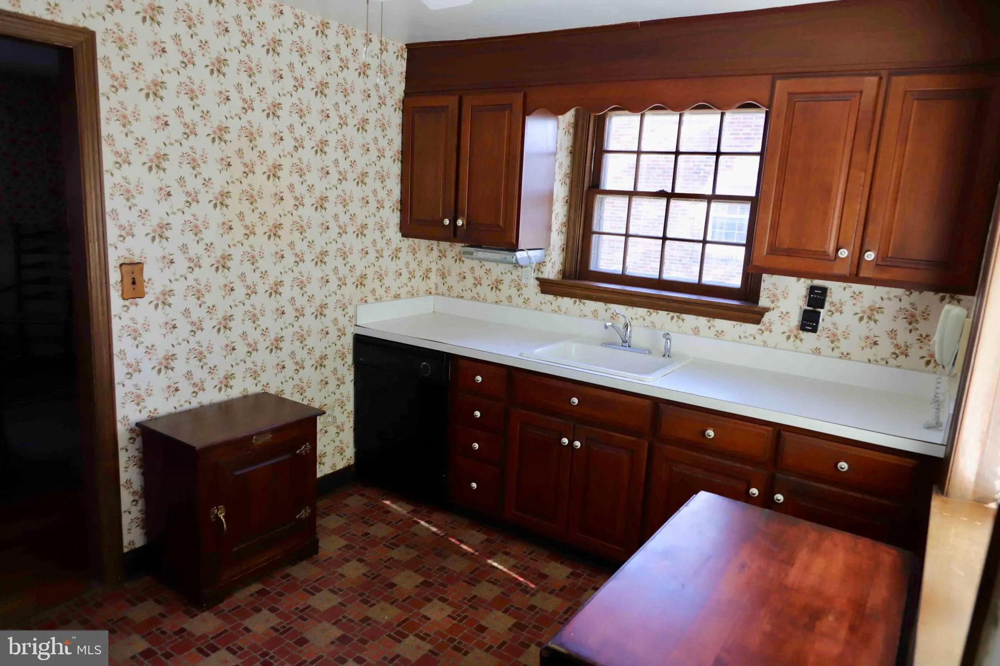 Springfield, Pennsylvania 19064, United States, 3 Bedrooms Bedrooms, ,2 BathroomsBathrooms,Residential,Pending,1976