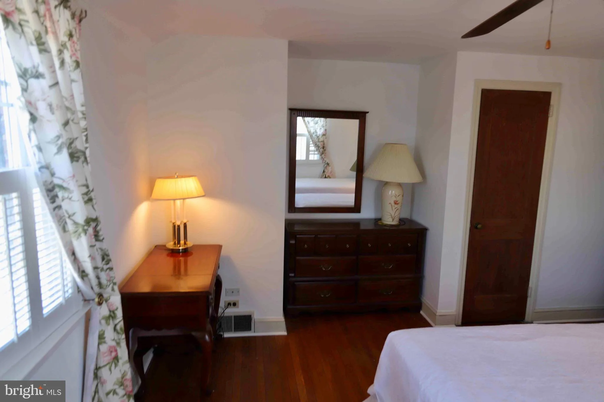 Springfield, Pennsylvania 19064, United States, 3 Bedrooms Bedrooms, ,2 BathroomsBathrooms,Residential,Pending,1976