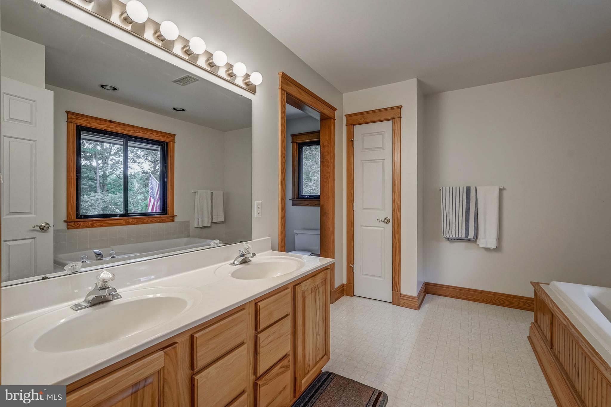 WINDWOOD COVES - Residential