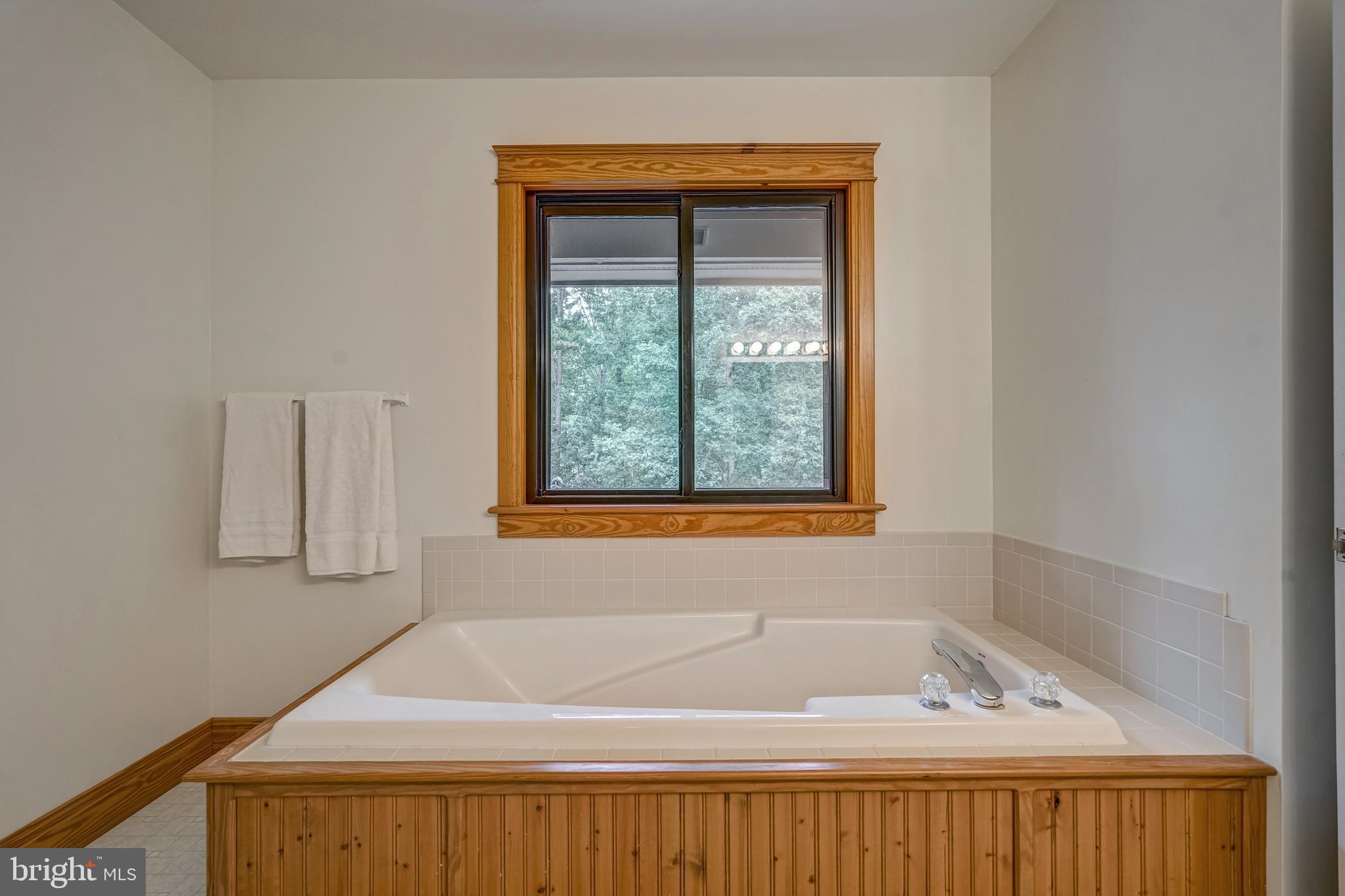 WINDWOOD COVES - Residential