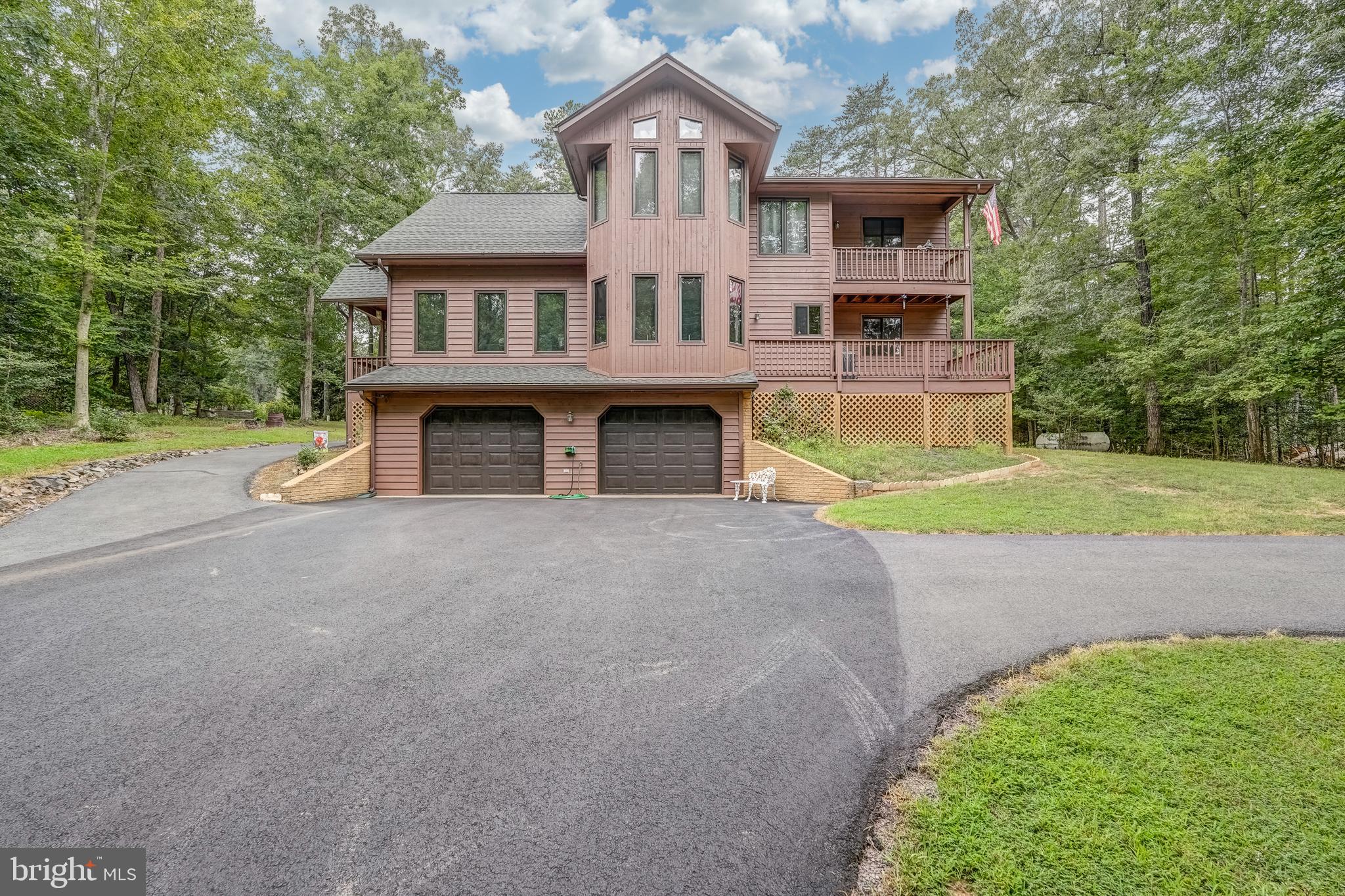 WINDWOOD COVES - Residential