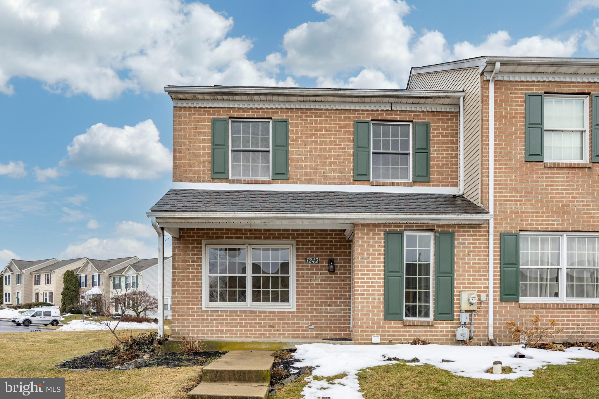 1242 PINE RIDGE DRIVE