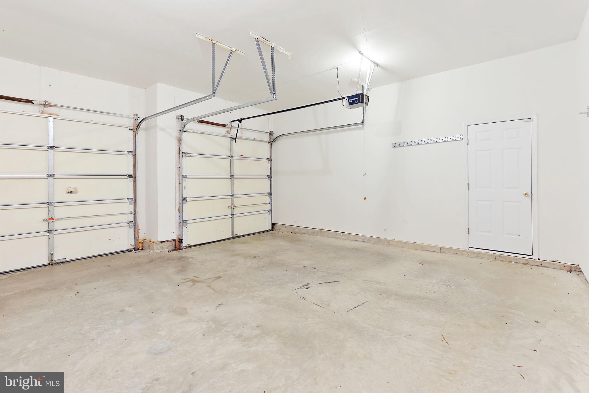 GARNETT GARTH - Residential