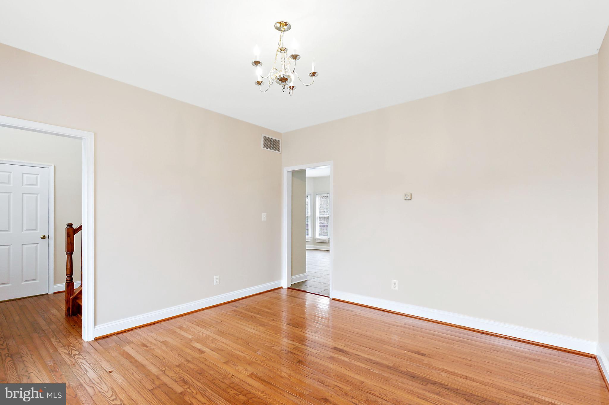 GARNETT GARTH - Residential