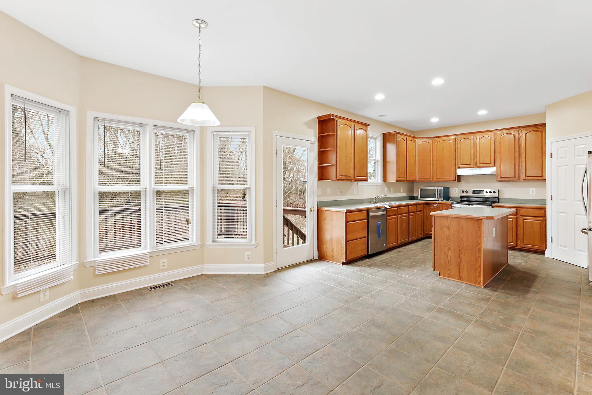 GARNETT GARTH - Residential