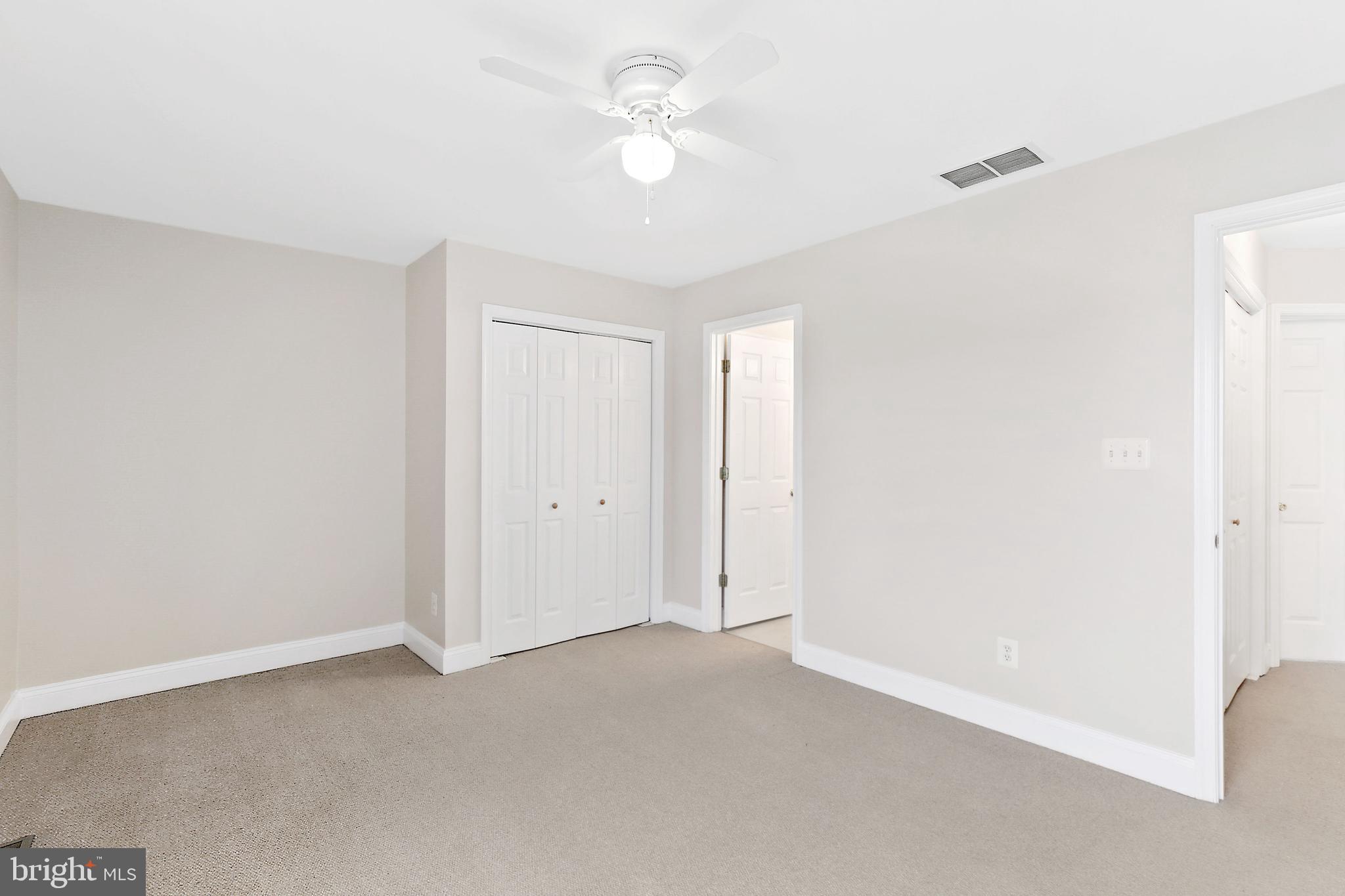 GARNETT GARTH - Residential