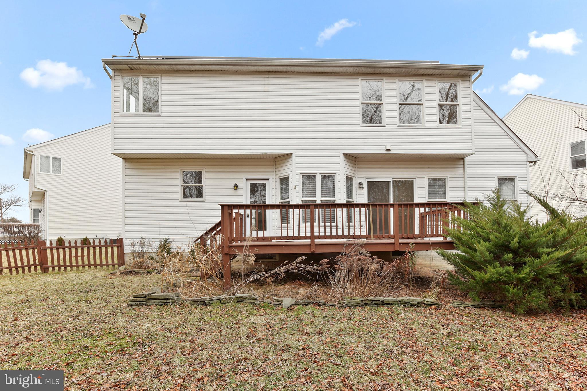 GARNETT GARTH - Residential