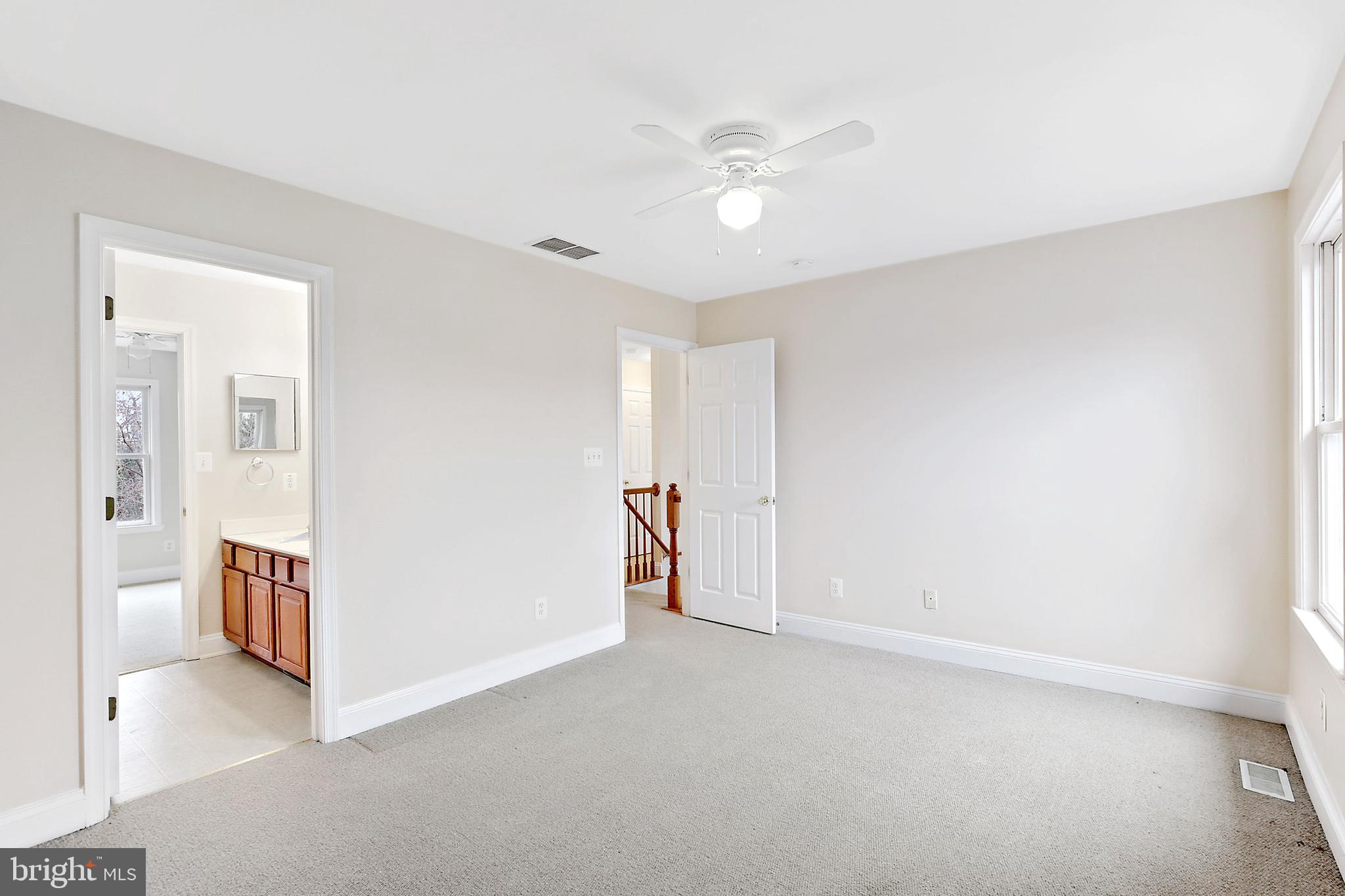 GARNETT GARTH - Residential