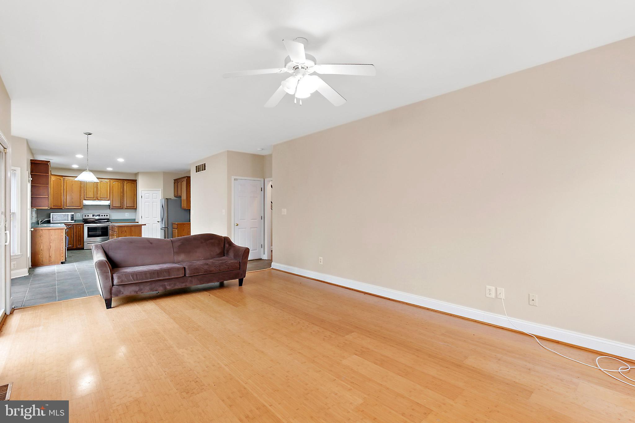 GARNETT GARTH - Residential