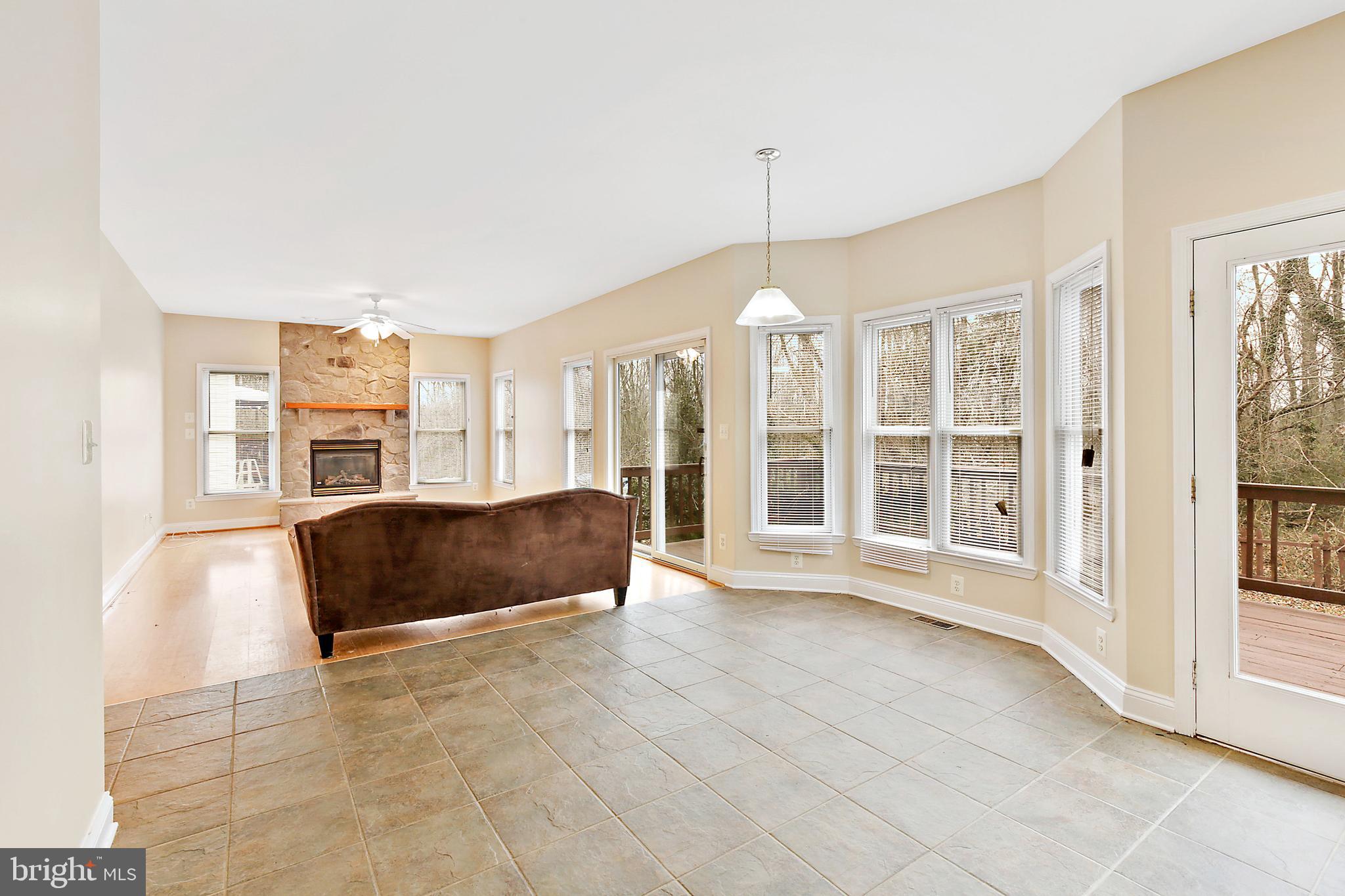 GARNETT GARTH - Residential