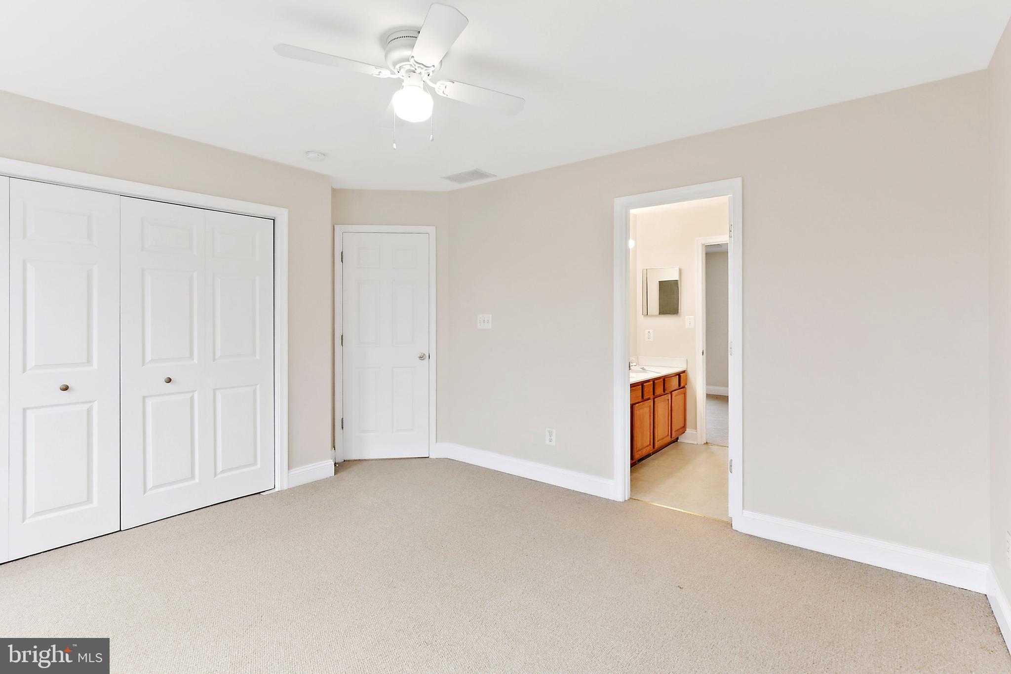 GARNETT GARTH - Residential