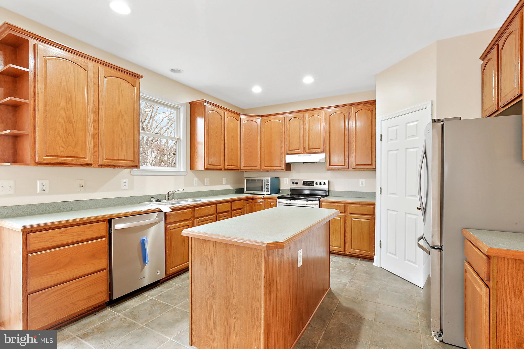 GARNETT GARTH - Residential