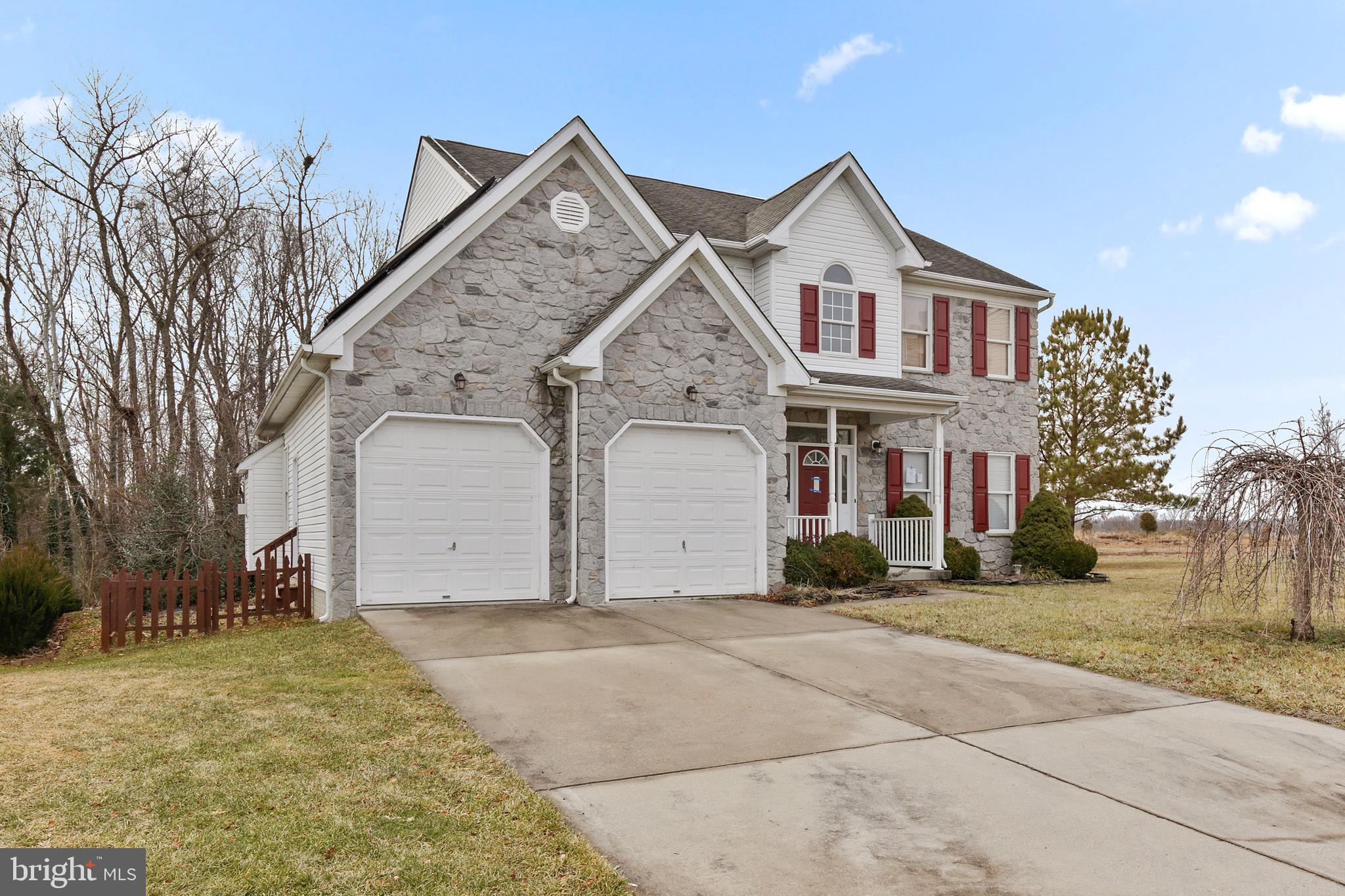 GARNETT GARTH - Residential