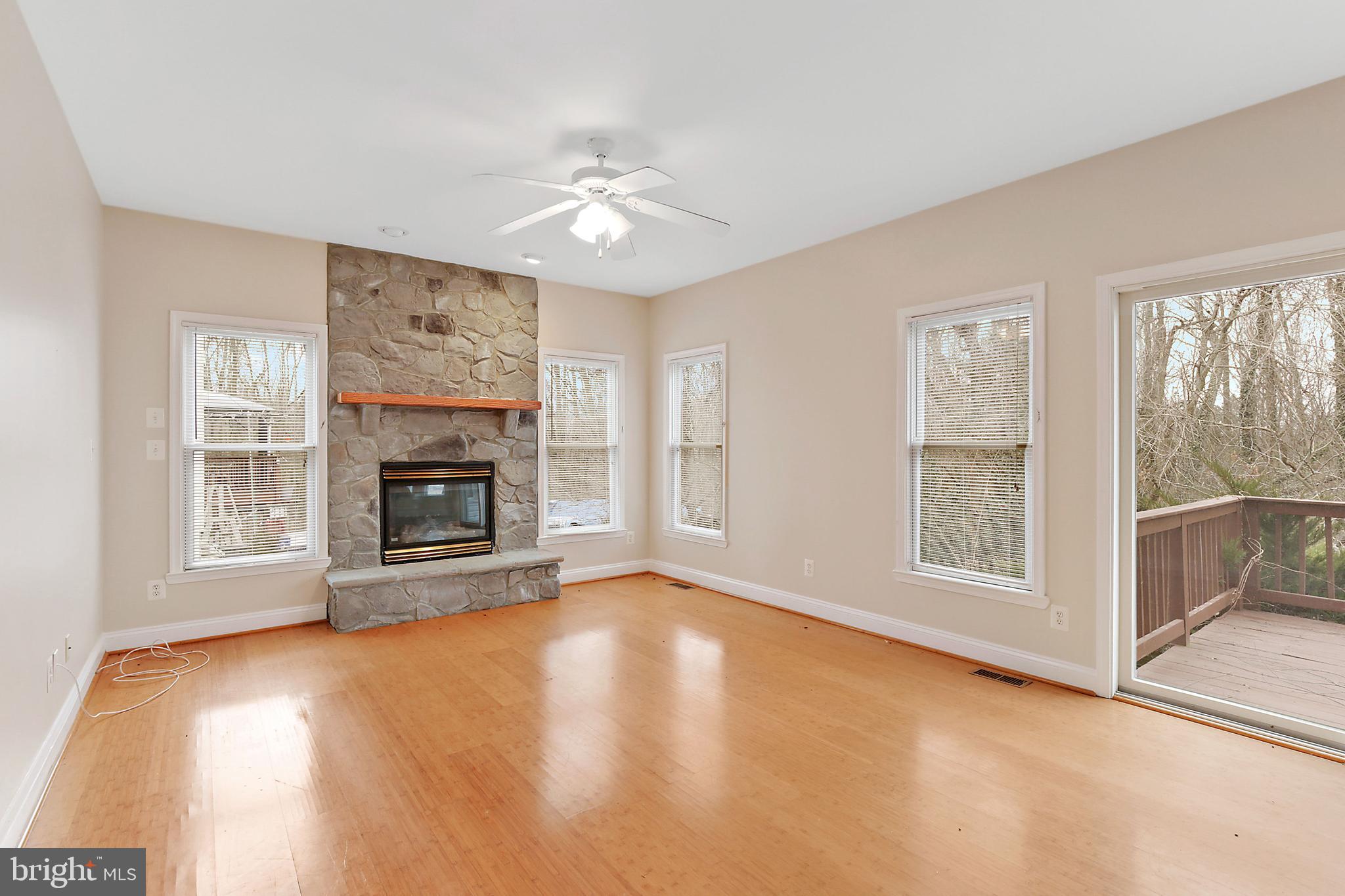 GARNETT GARTH - Residential