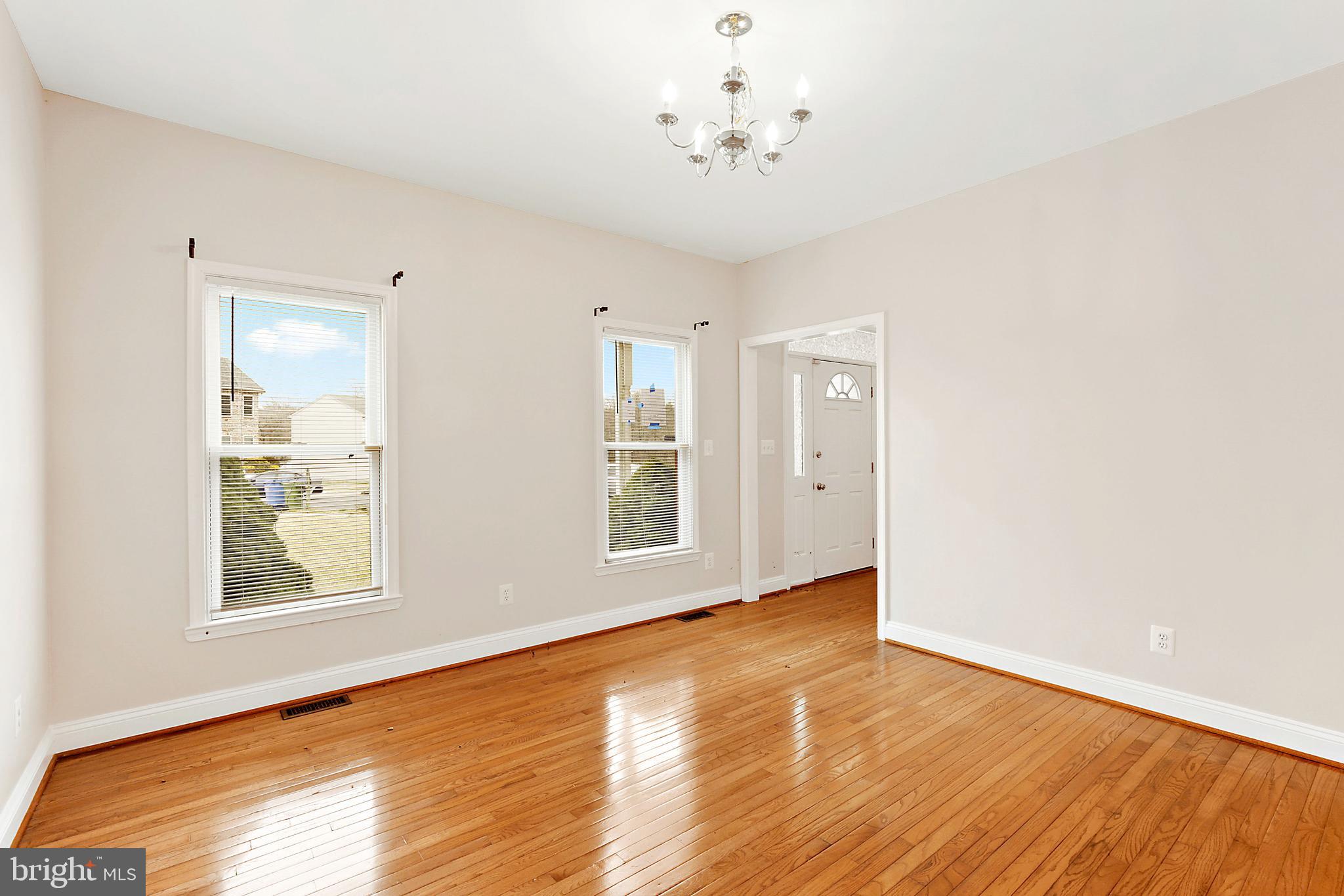 GARNETT GARTH - Residential