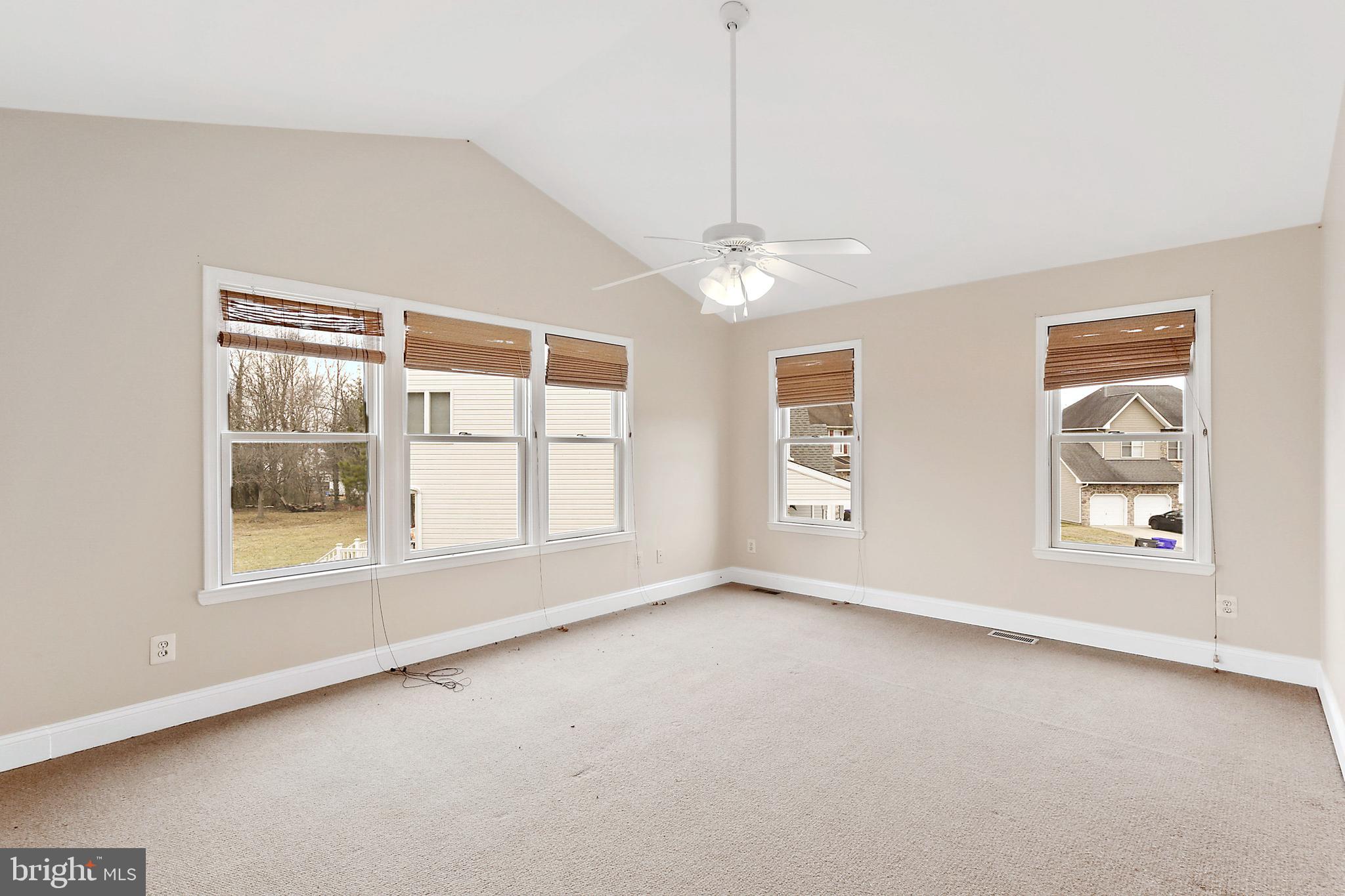 GARNETT GARTH - Residential