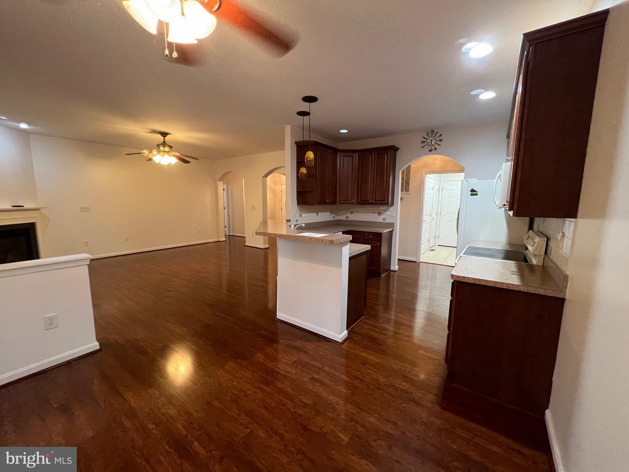 LAKE OF THE WOODS - Residential Lease