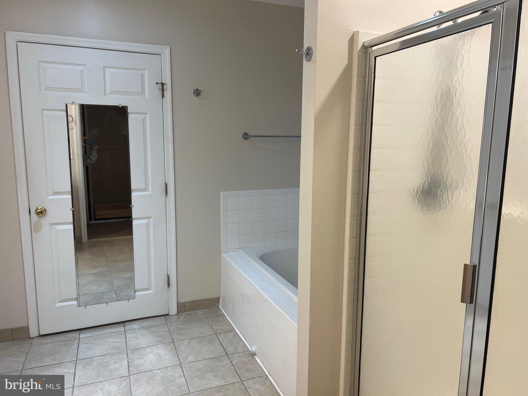 LAKE OF THE WOODS - Residential Lease