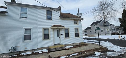 Townhouse For Sale - 400 W Green Street<br/> Cumberland County, MILLVILLE, NJ 08332
