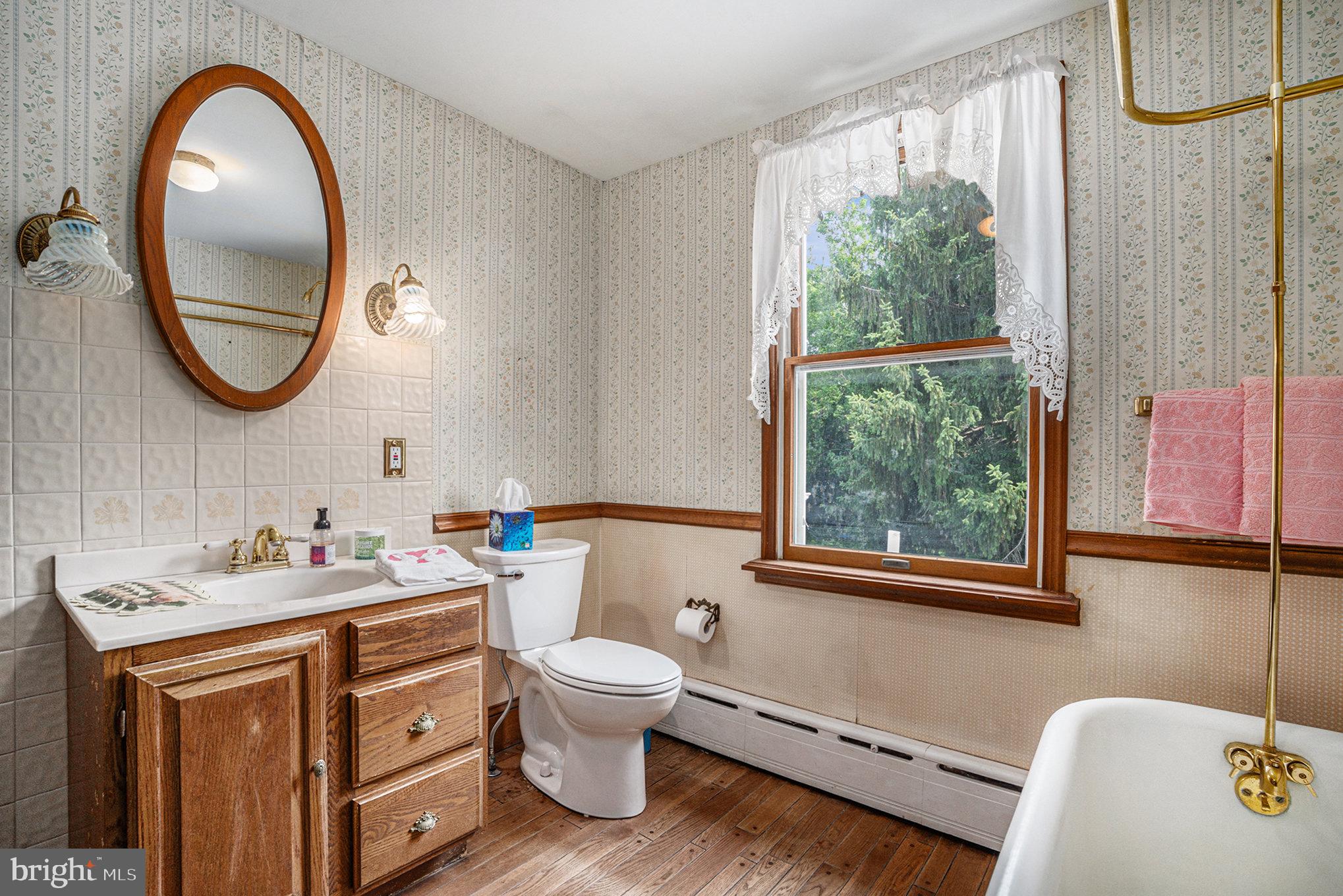 CONSHOHOCKEN - Residential