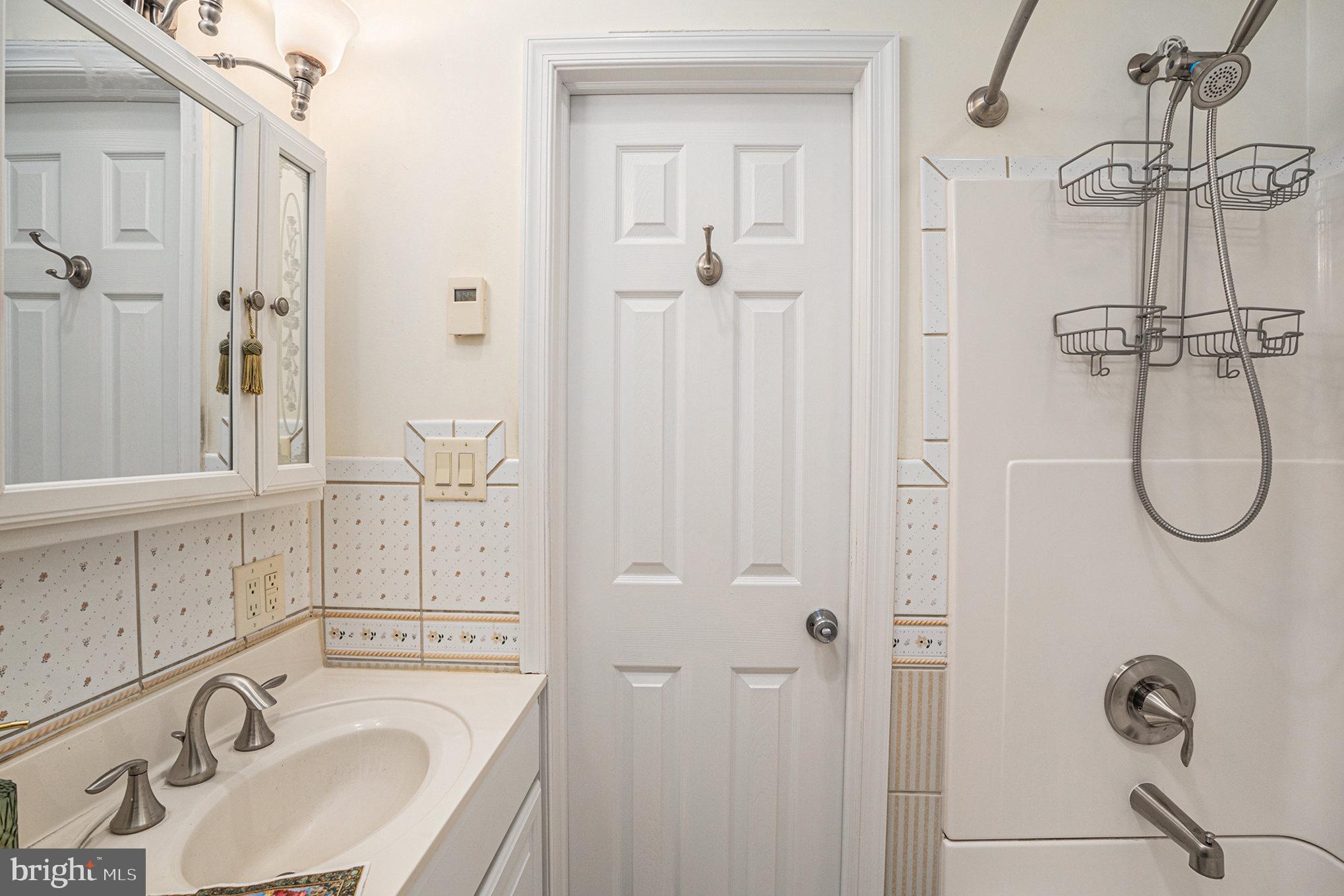 CONSHOHOCKEN - Residential