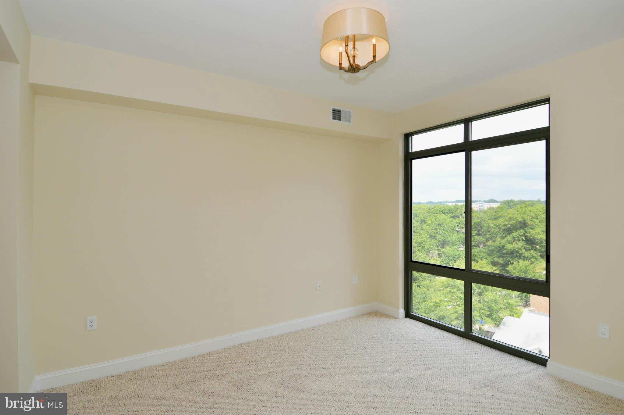 MONROE - Residential