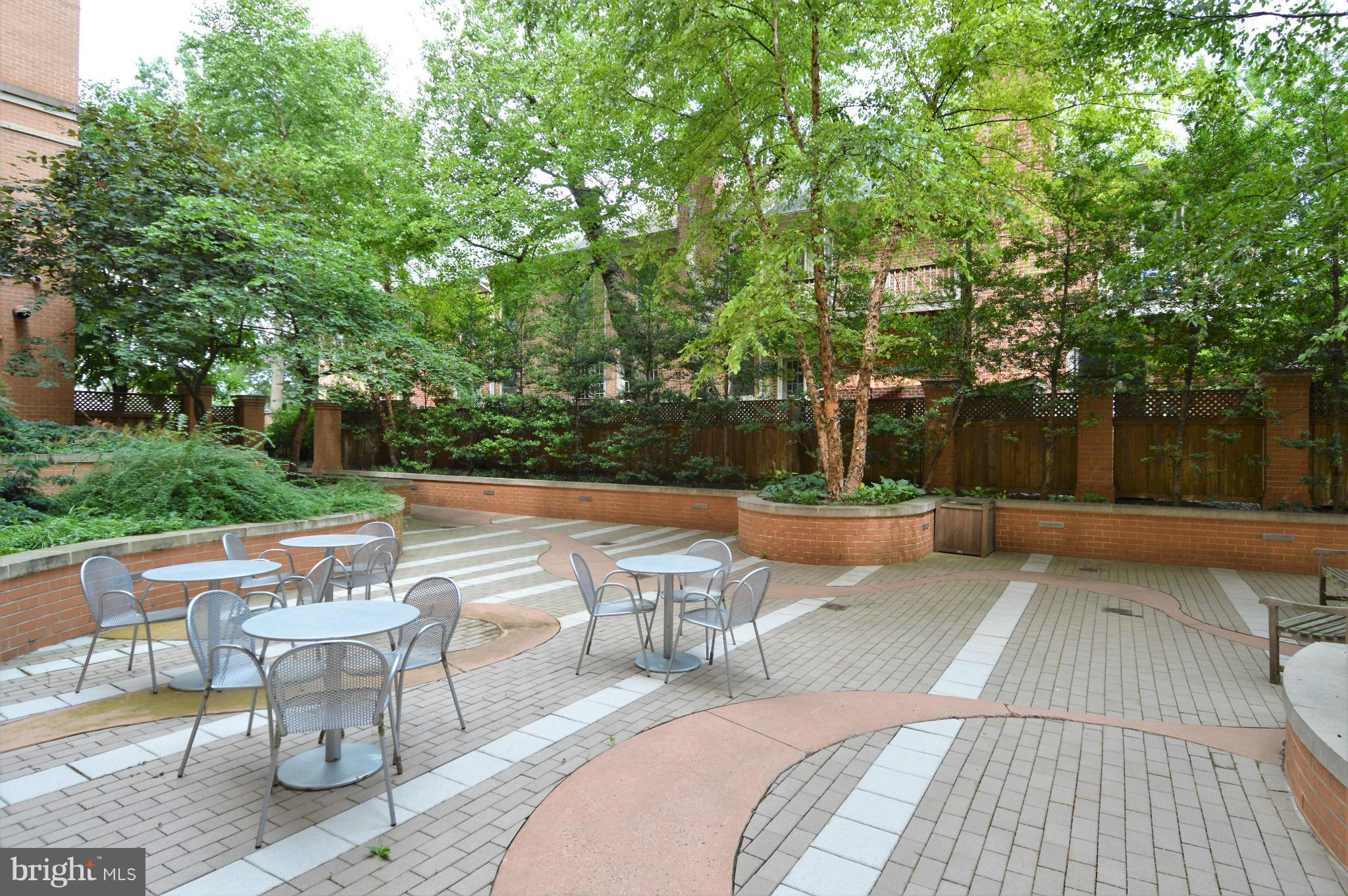 MONROE - Residential