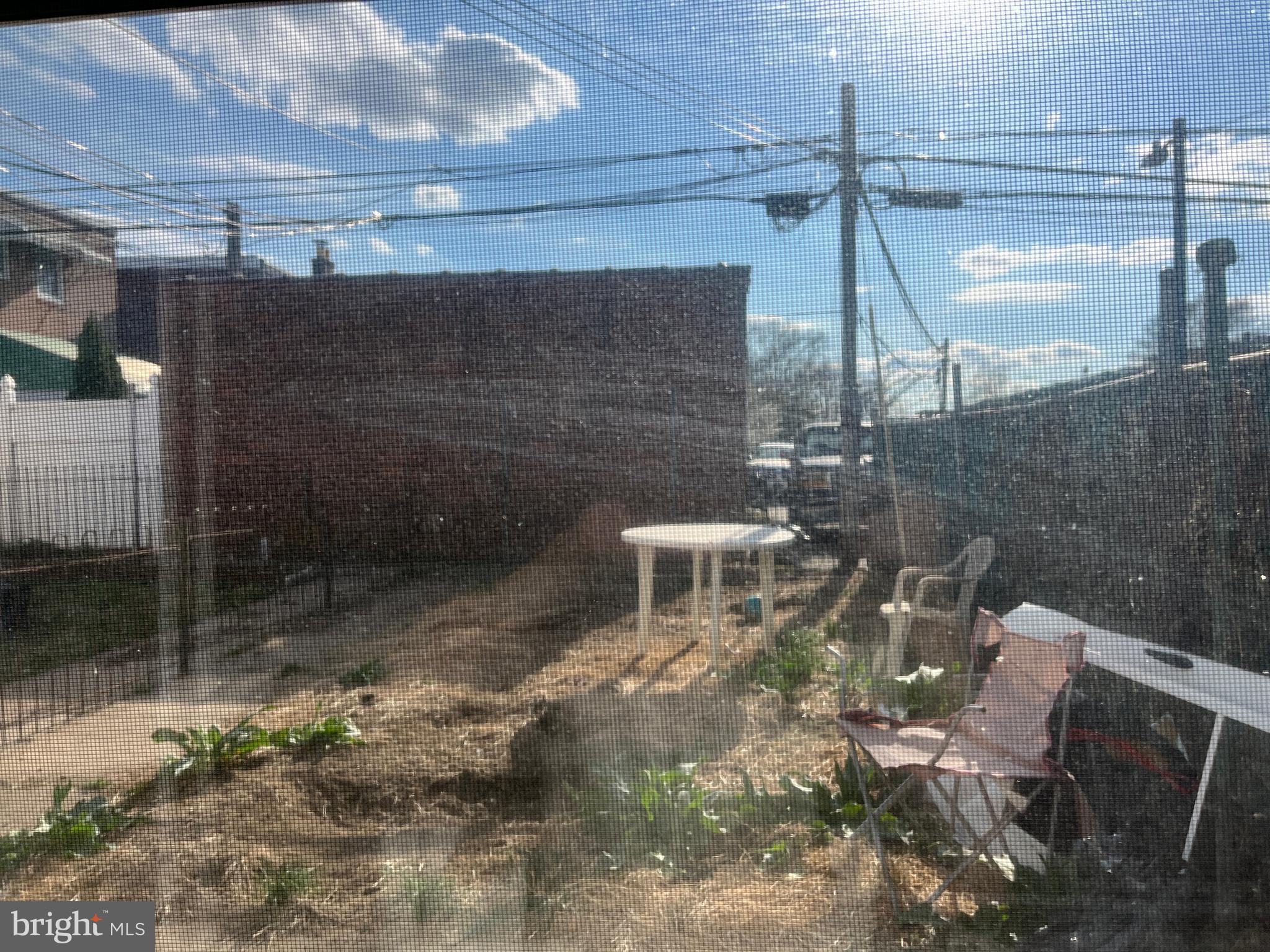 BRIDESBURG - Residential