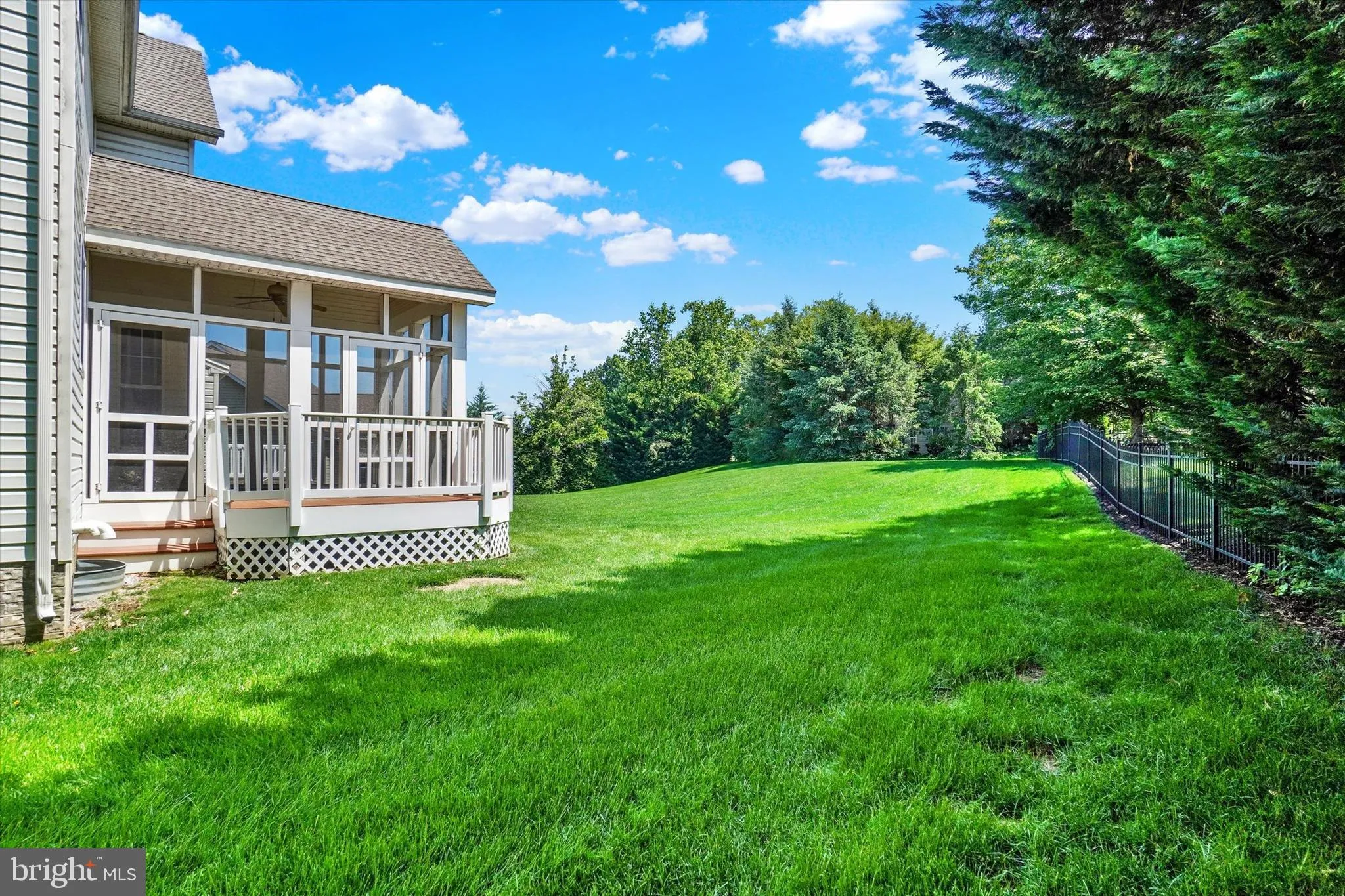 York, Pennsylvania 17403, United States, 4 Bedrooms Bedrooms, ,4 BathroomsBathrooms,Residential,Active,145122