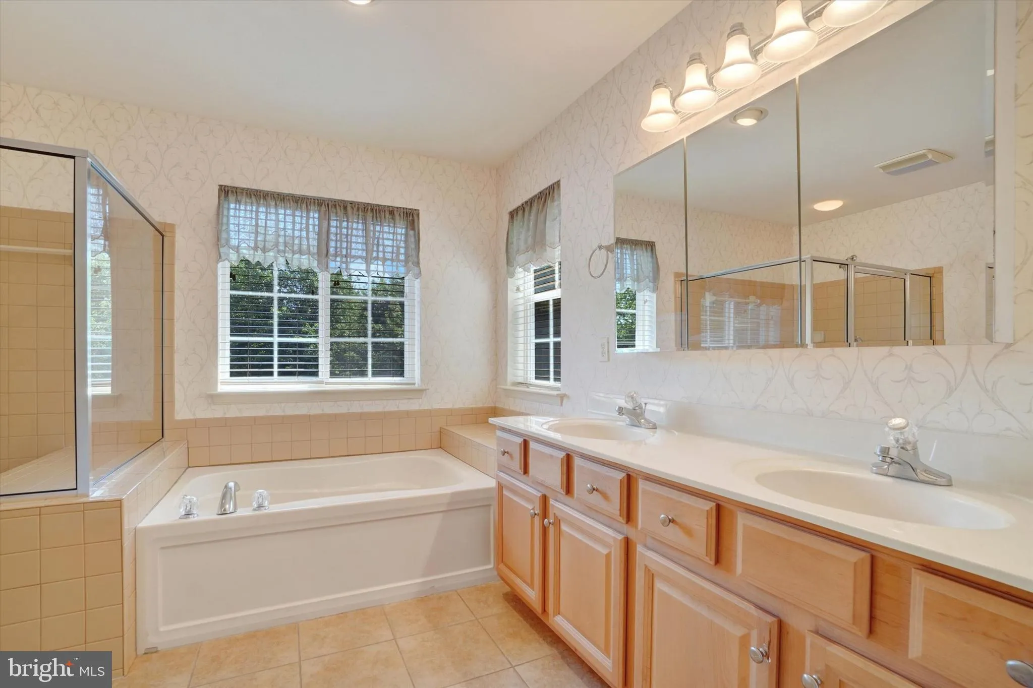 York, Pennsylvania 17403, United States, 4 Bedrooms Bedrooms, ,4 BathroomsBathrooms,Residential,Active,145122