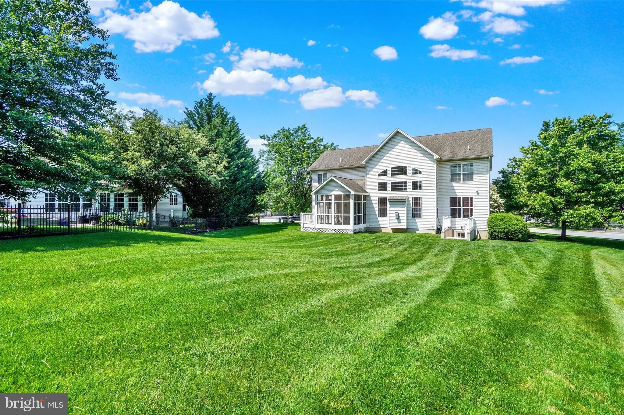 York, Pennsylvania 17403, United States, 4 Bedrooms Bedrooms, ,4 BathroomsBathrooms,Residential,Active,145122