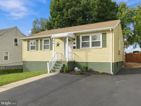 MLS: MDWA2040576